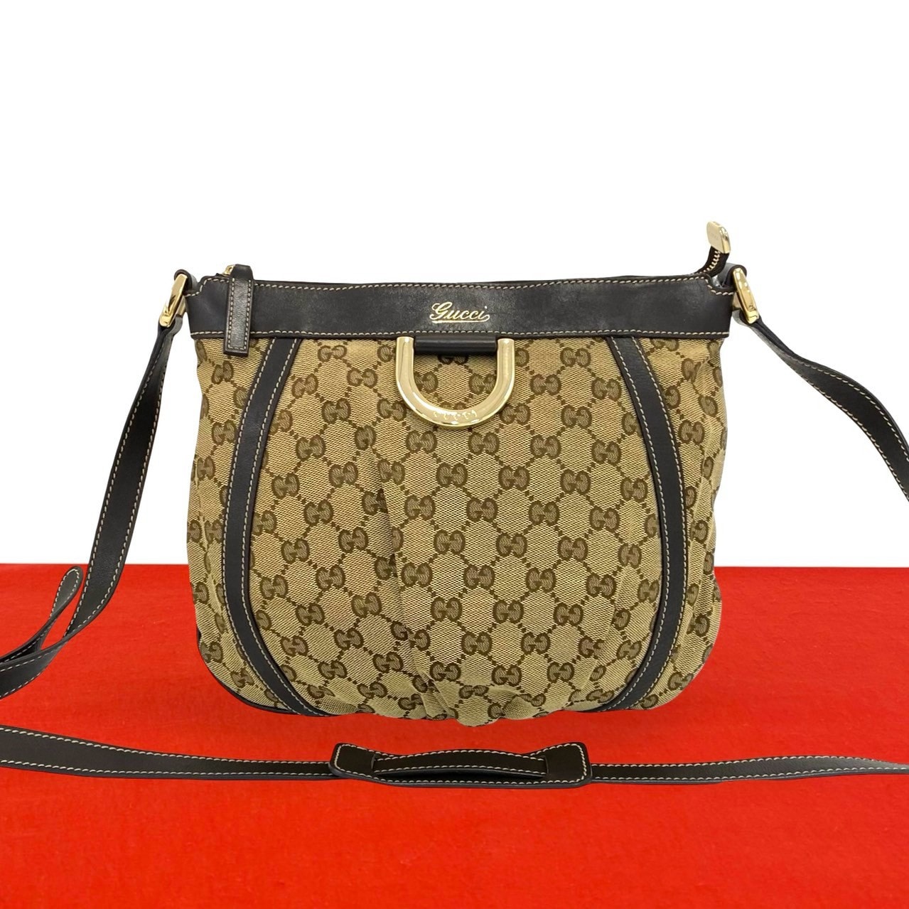 GUCCI グッチ アビー ロゴ 金具 キャンバス レザー ショルダーバッグ ブラウン
31646