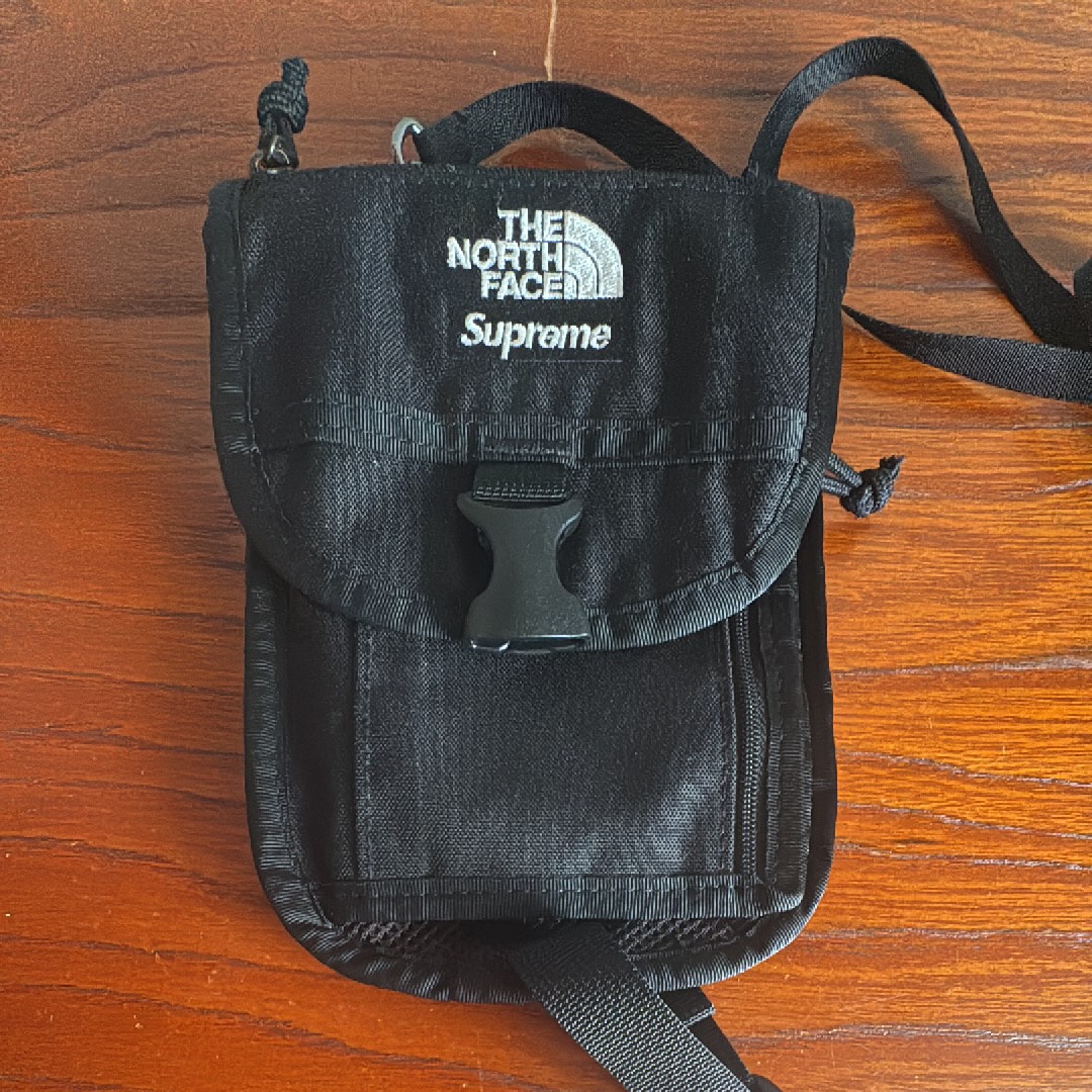 Supreme x The North Face RTG Utility Pouch 