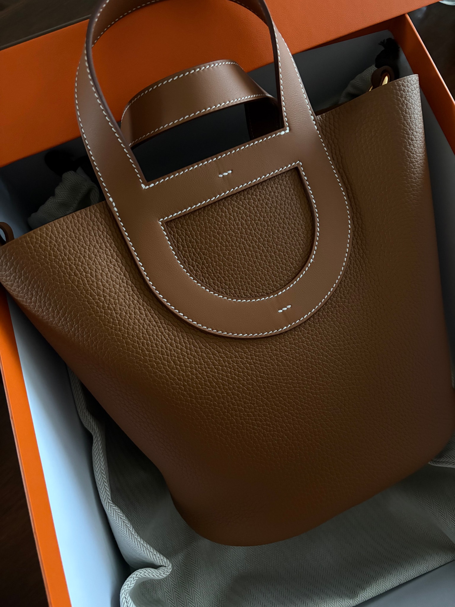 新品エルメス インザループ23 ゴールド×ゴールド金具HERMES