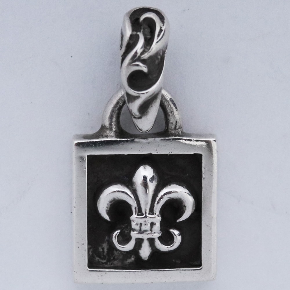 Chrome Hearts Framed BS Fleur Charm "Silver"