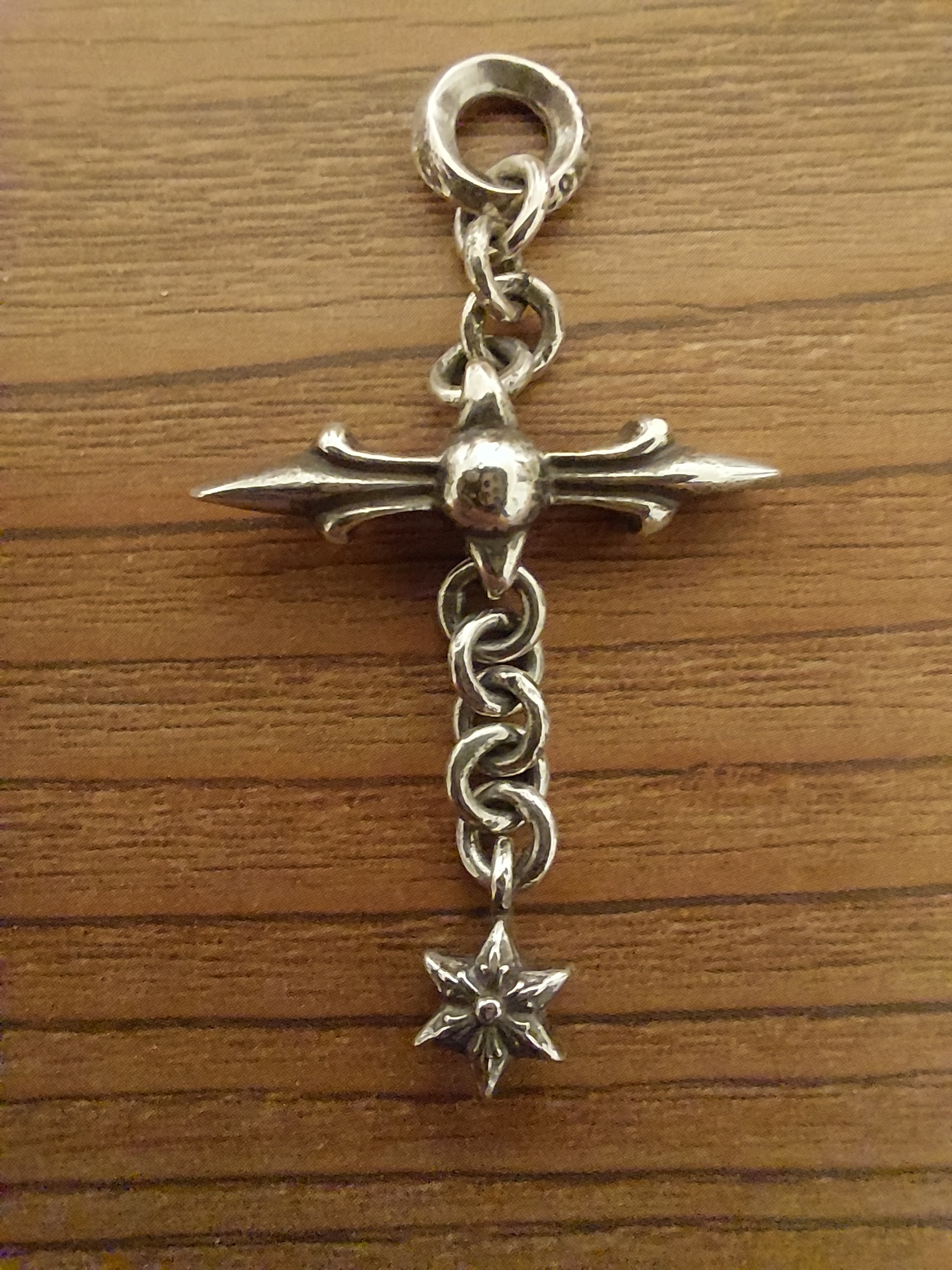 Chrome Hearts Raleigh Cross Charm "Silver"