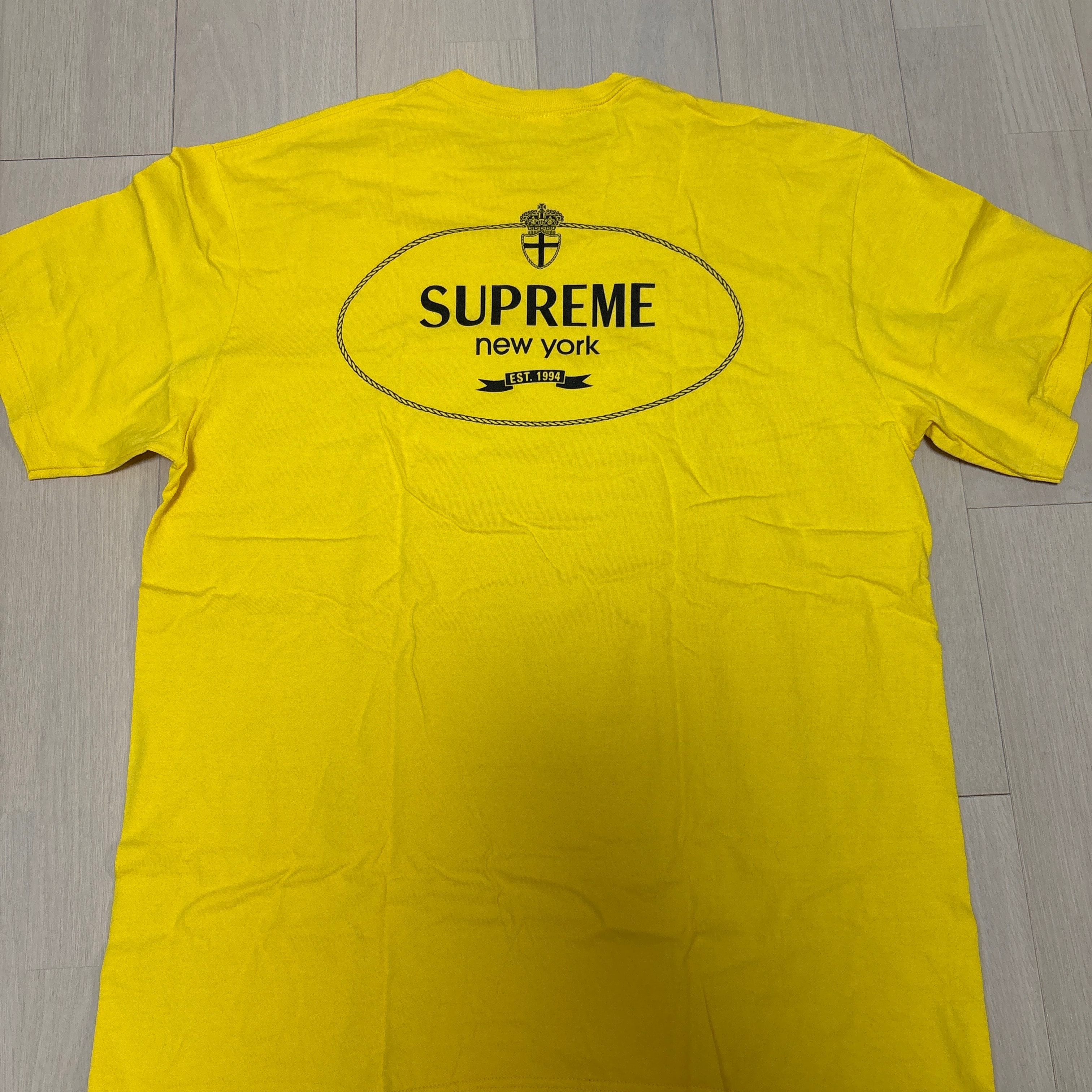 Supreme Crest Tee "Yellow"