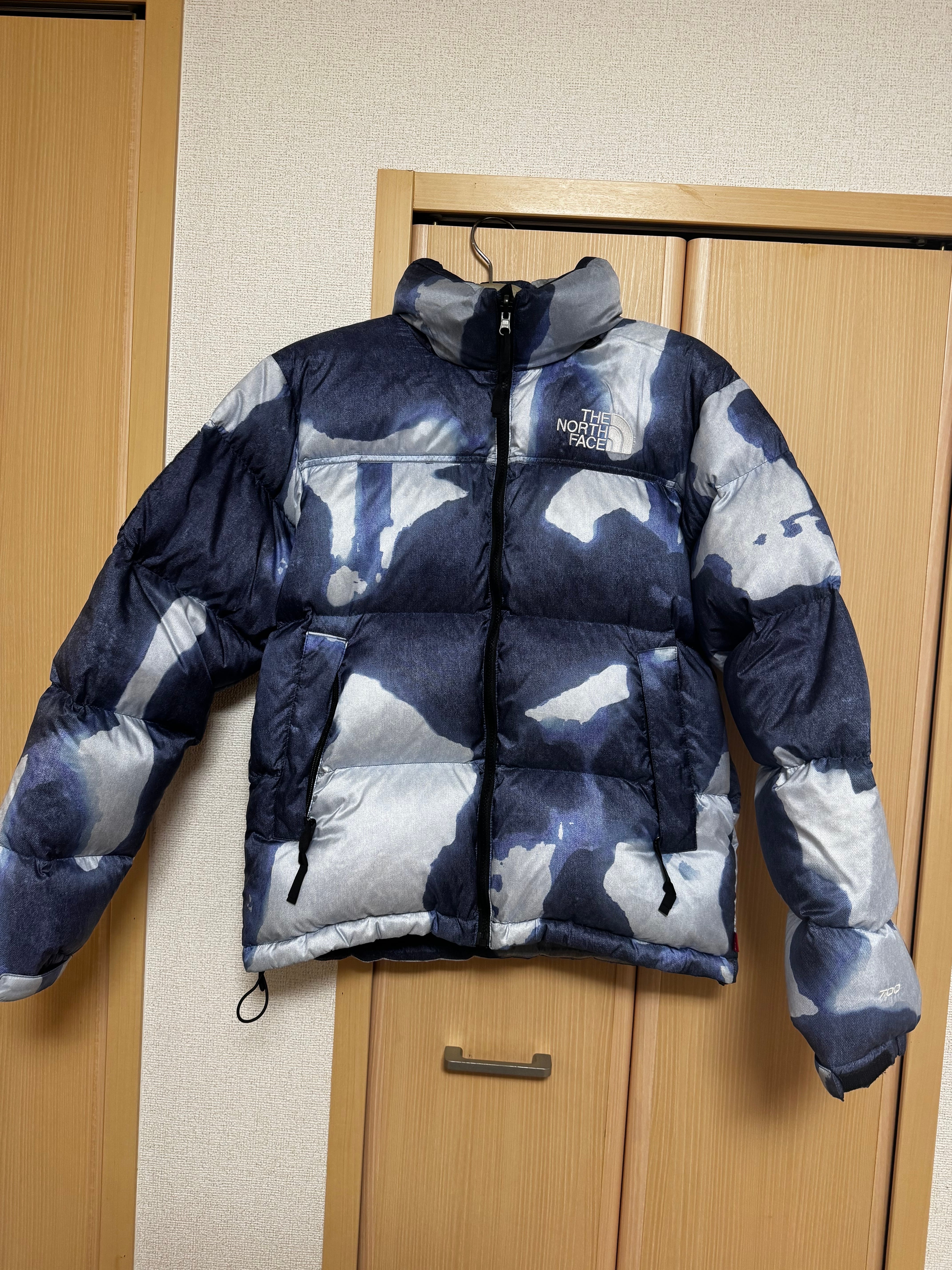 Supreme x The North Face Bleached Denim Print Nuptse Jacket "Indigo"