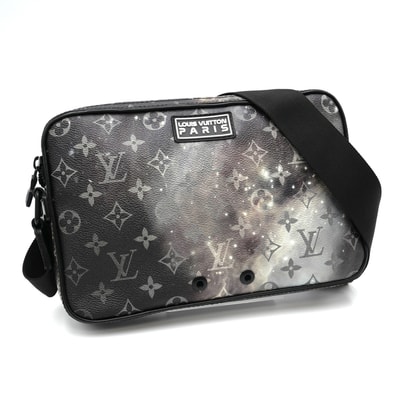 LOUIS VUITTON(ルイ・ヴィトン)モノグラム・ギャラクシー アルファ・メッセンジャー ショルダーバッグ 斜め掛け ブラック系 PVCコーティングキャンバス メンズ M44165【中古】