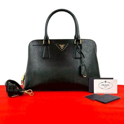 PRADA プラダ 三角ロゴ 金具 レザー ショルダーバッグ ブラック
34372