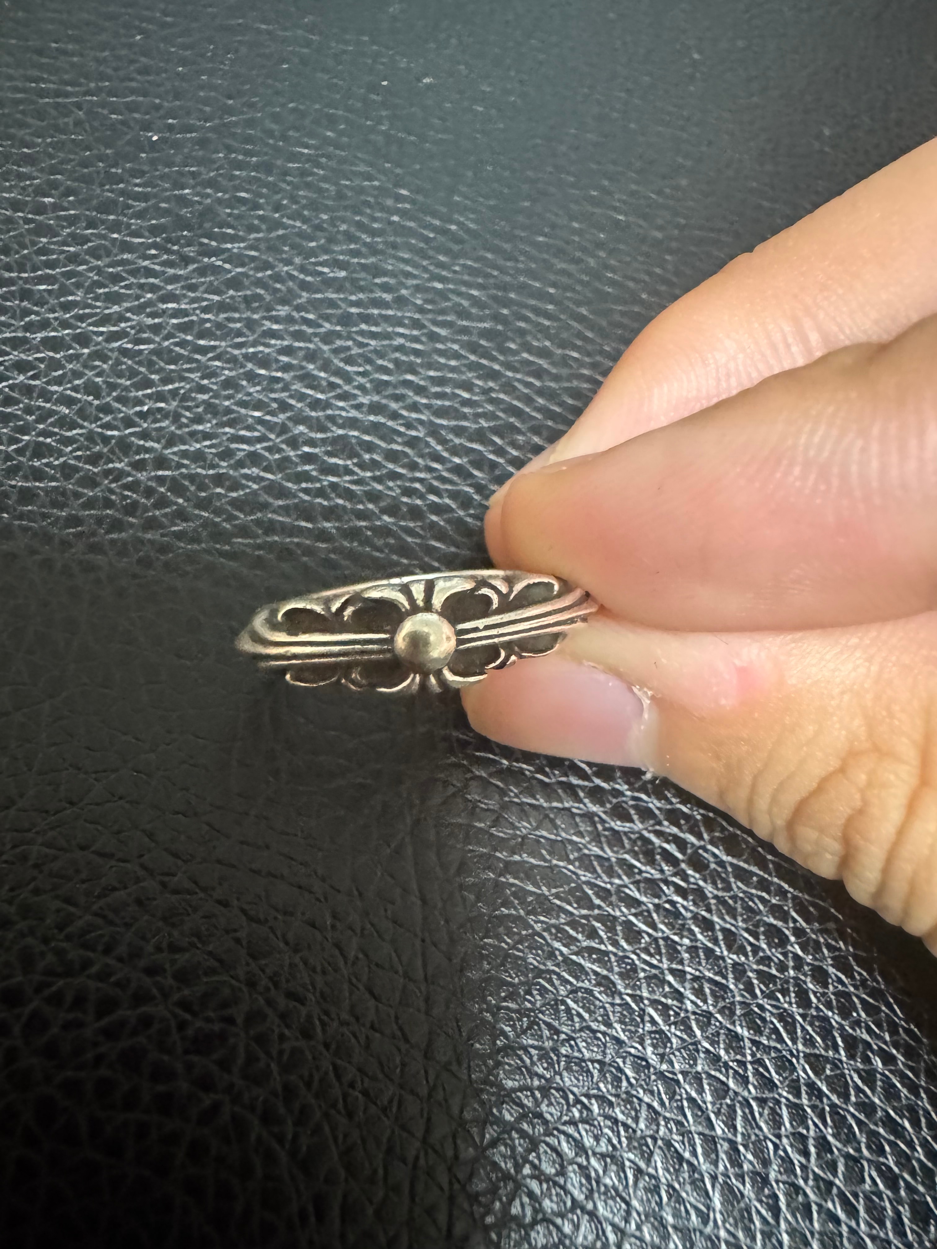 Chrome Hearts Baby Classic Ring W / Floral Cross "Silver"