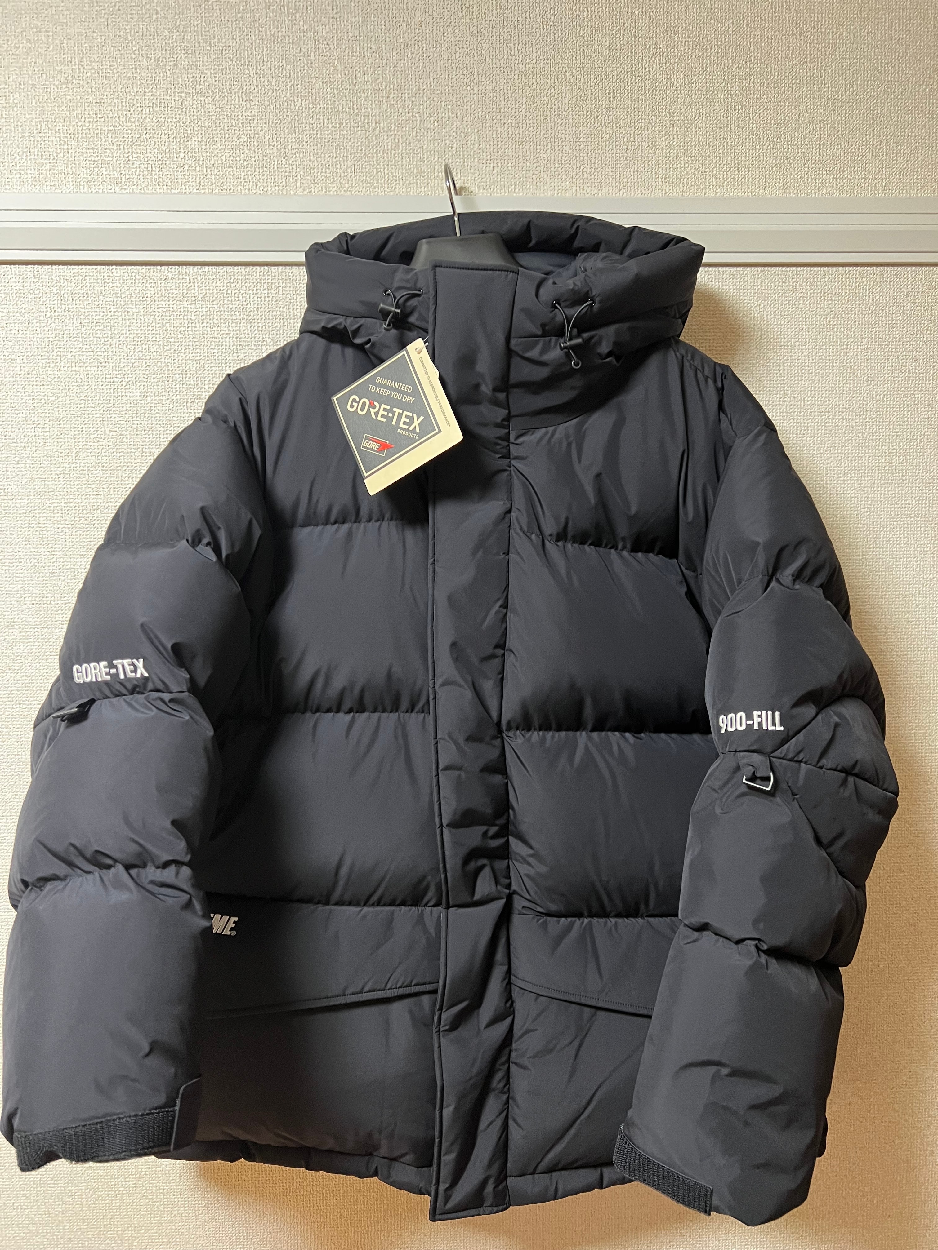 Supreme GORE-TEX 900-Fill Down Parka "Black"