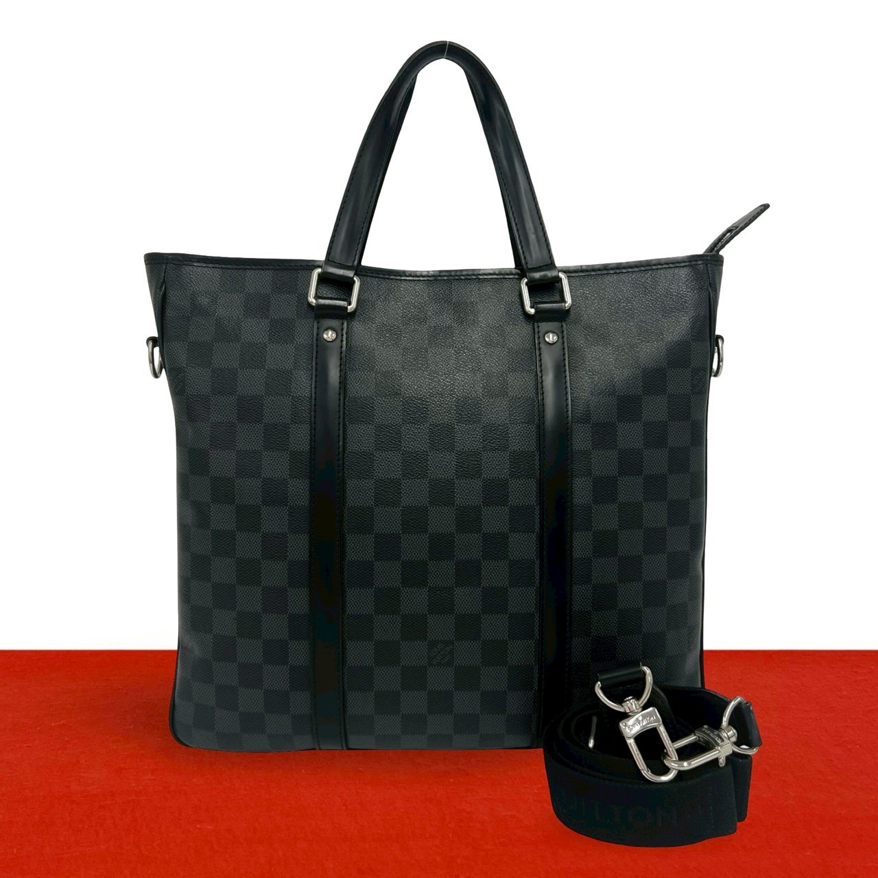 LOUIS VUITTON ルイヴィトン タダオ ダミエ グラフィット レザー PVC ショルダーバッグ ブラック
 93866