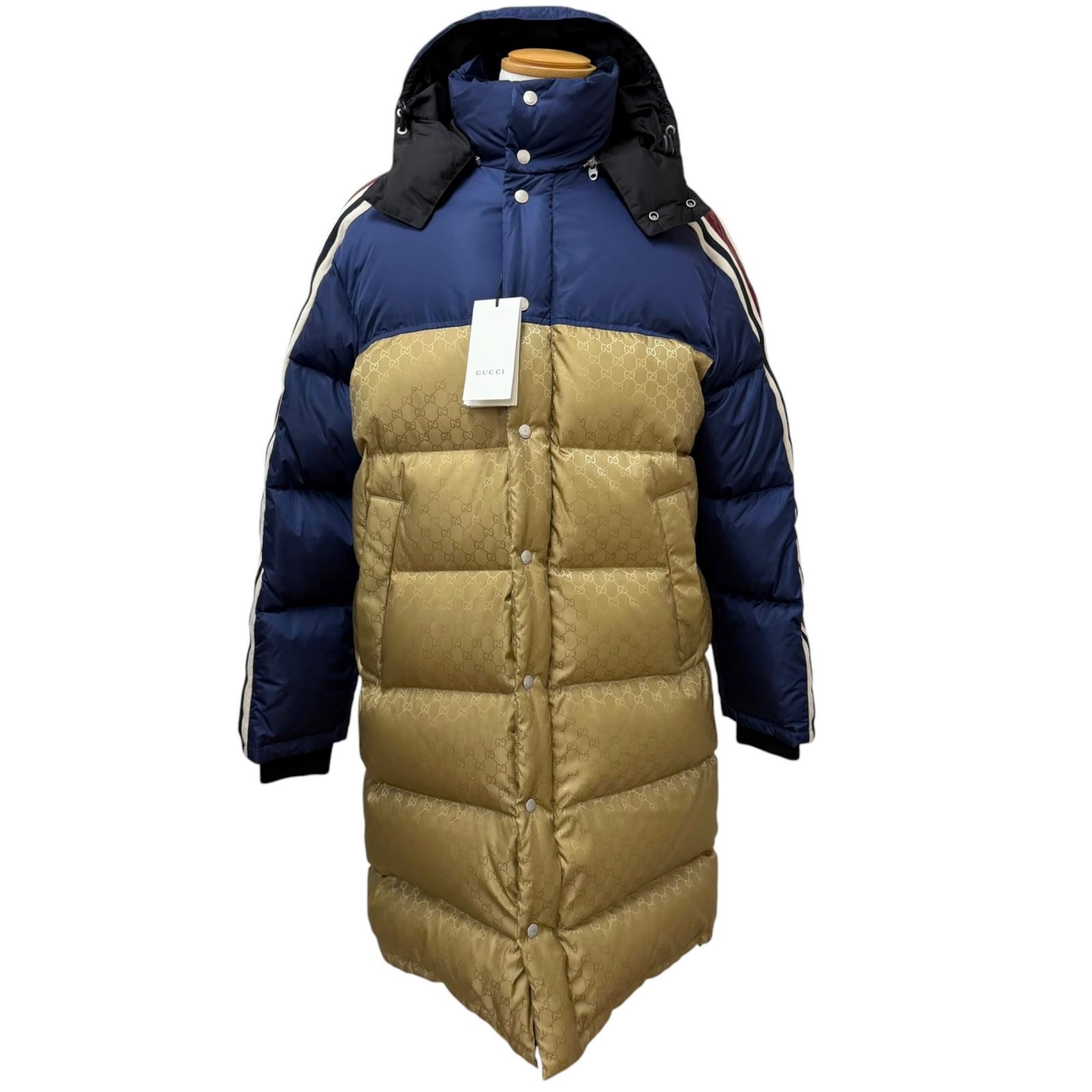 未使用品 グッチ ダウンコート ベージュ メンズ 44 590744
