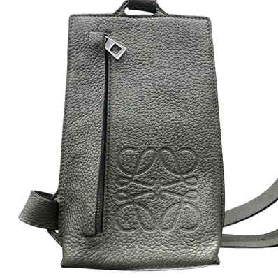 LOEWE 美品 VERTICAL T POCKET バーティカルT ポケット ボディバッグ ショルダーバッグ C500P02X02 レザー ダークグリーン シルバー金具 ワンショルダー ABランク 中古 鑑定済 ロエベバッグ