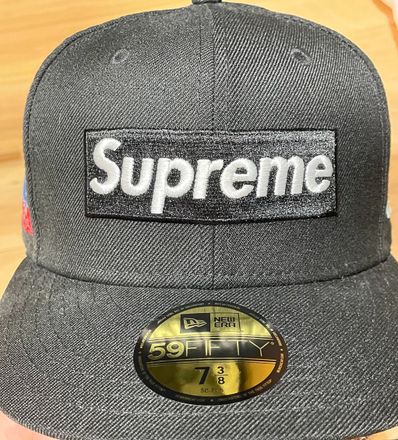 Supreme World Famous Box Logo New Era® "Black"