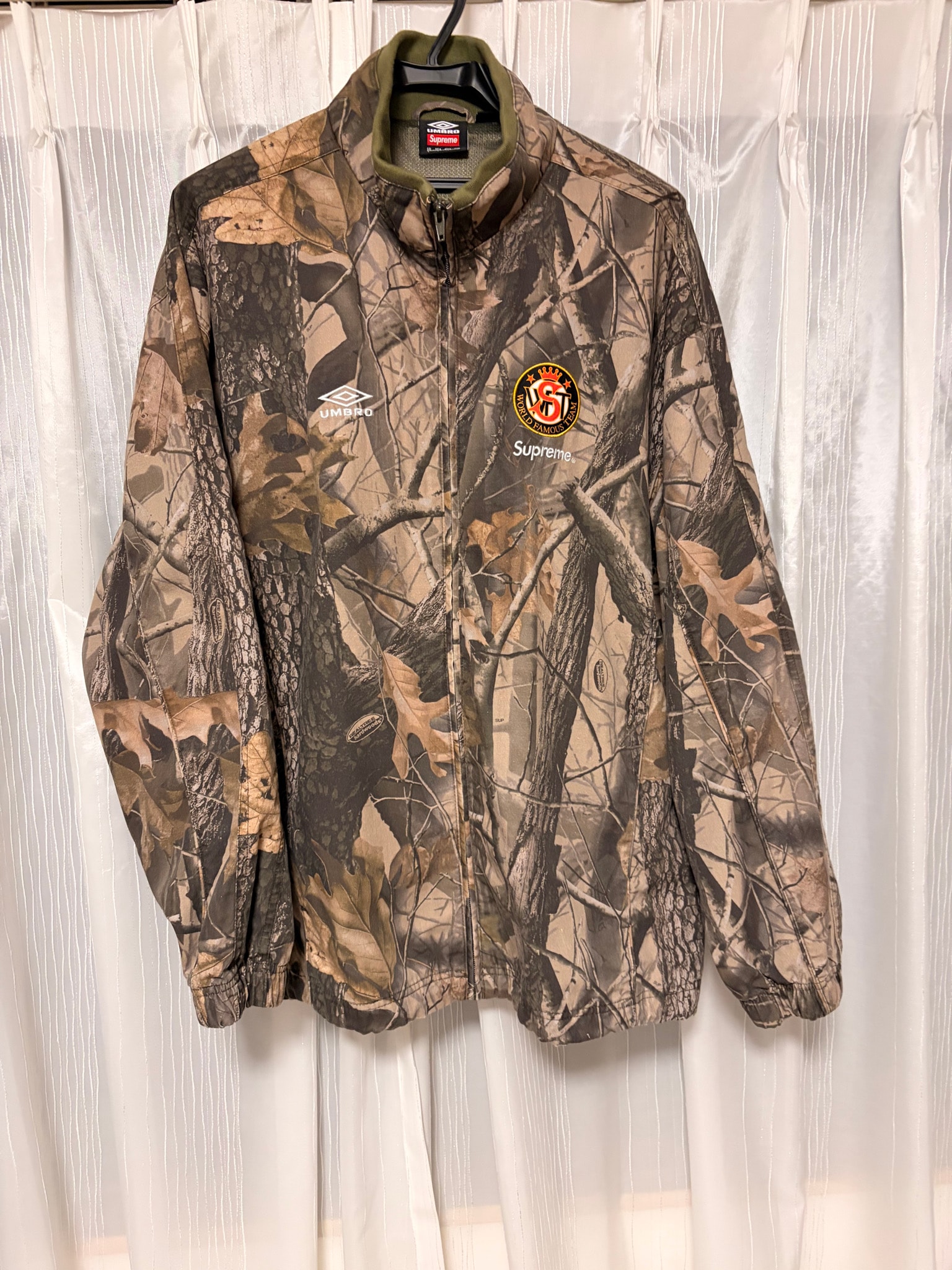 Supreme x Umbro Cotton Ripstop Track Jacket (26SS) "Realtree Hardwoods Camo"