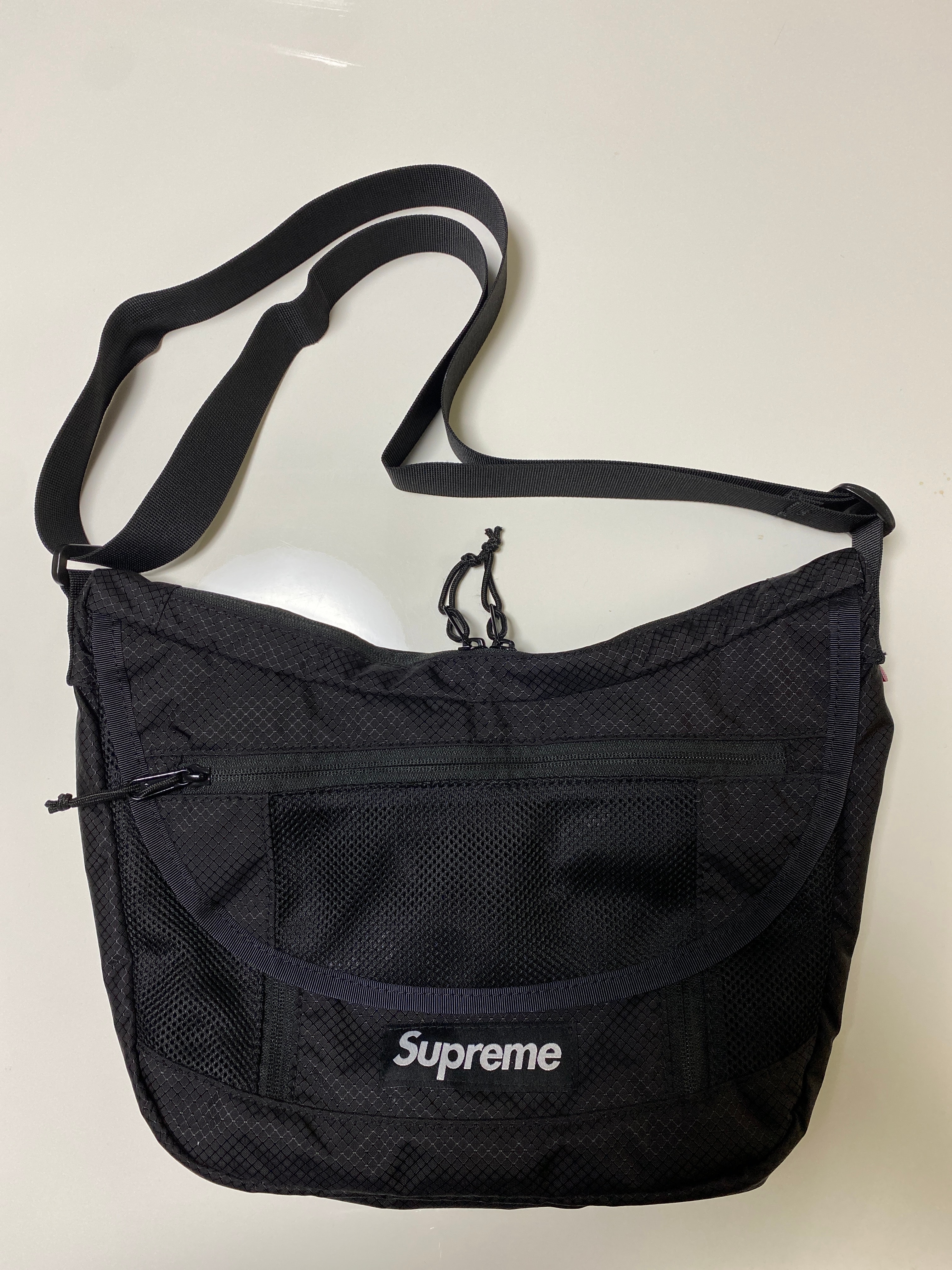 Supreme 2022ss Small Messenger Bag "Black"