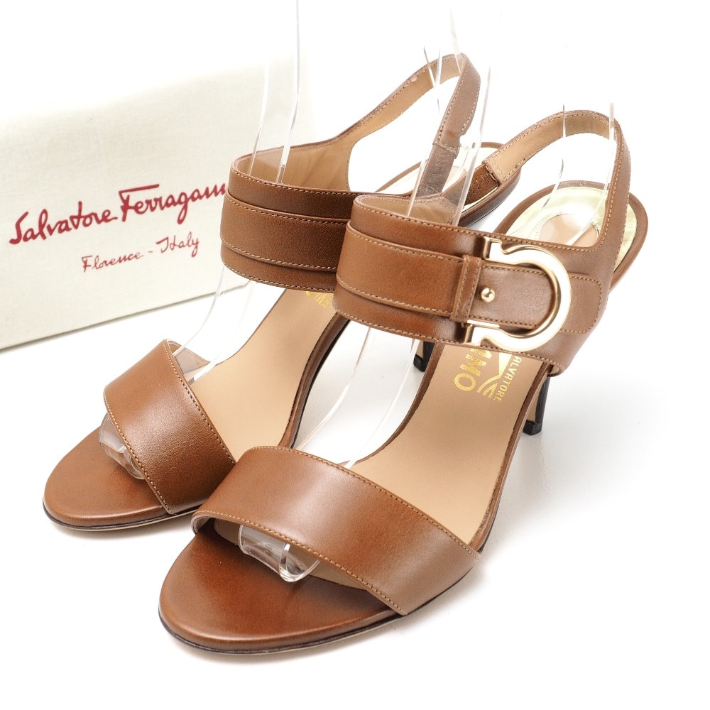 ■美品■Salvatore Ferragamo サルヴァトーレフェラガモ サンダル サイズ7C ガンチーニ ヒールサンダル スリングバック ブランド古着【中古】20260417/RA8348