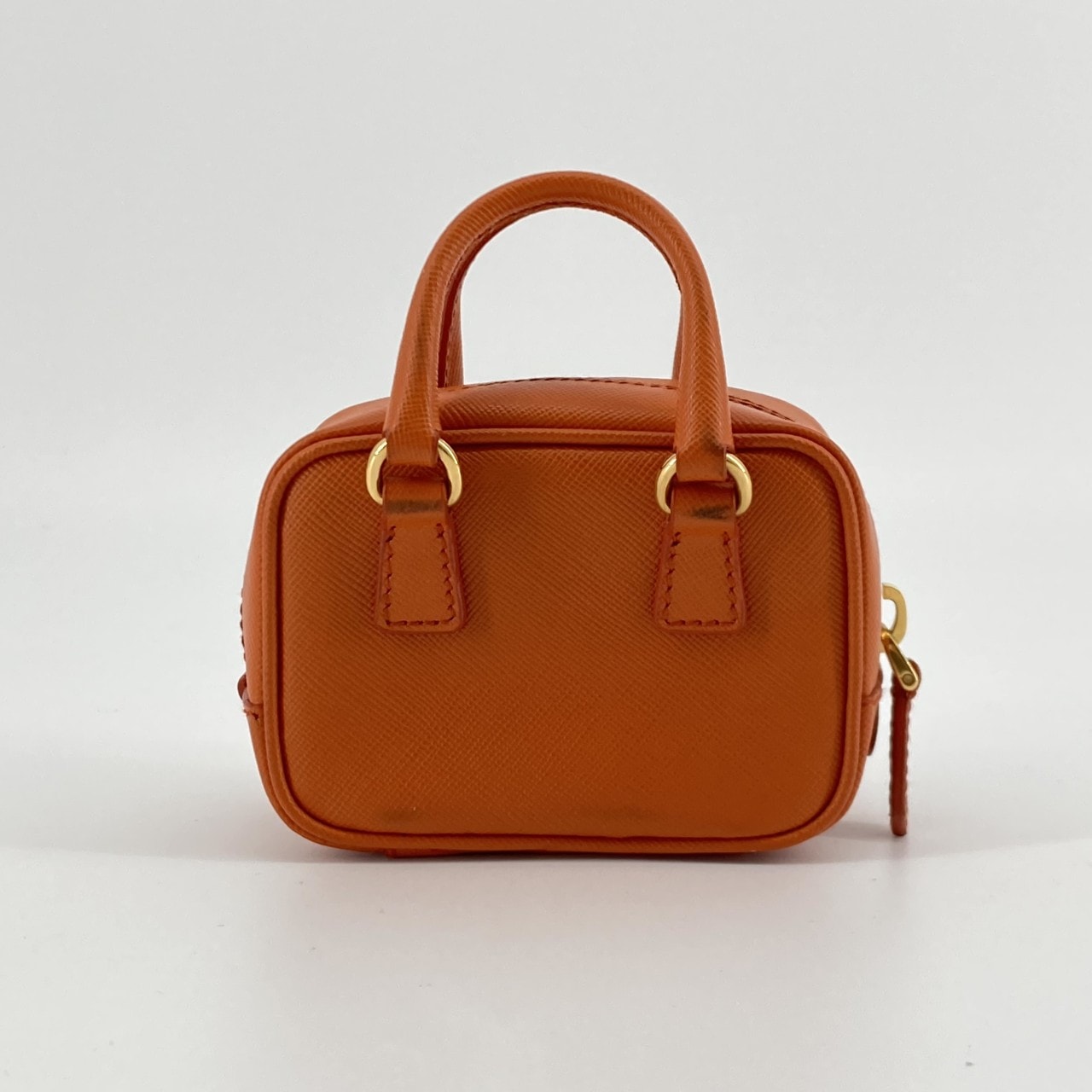 C (やや傷や汚れあり)】PRADA（プラダ） サフィアーノ レザー 1AR715