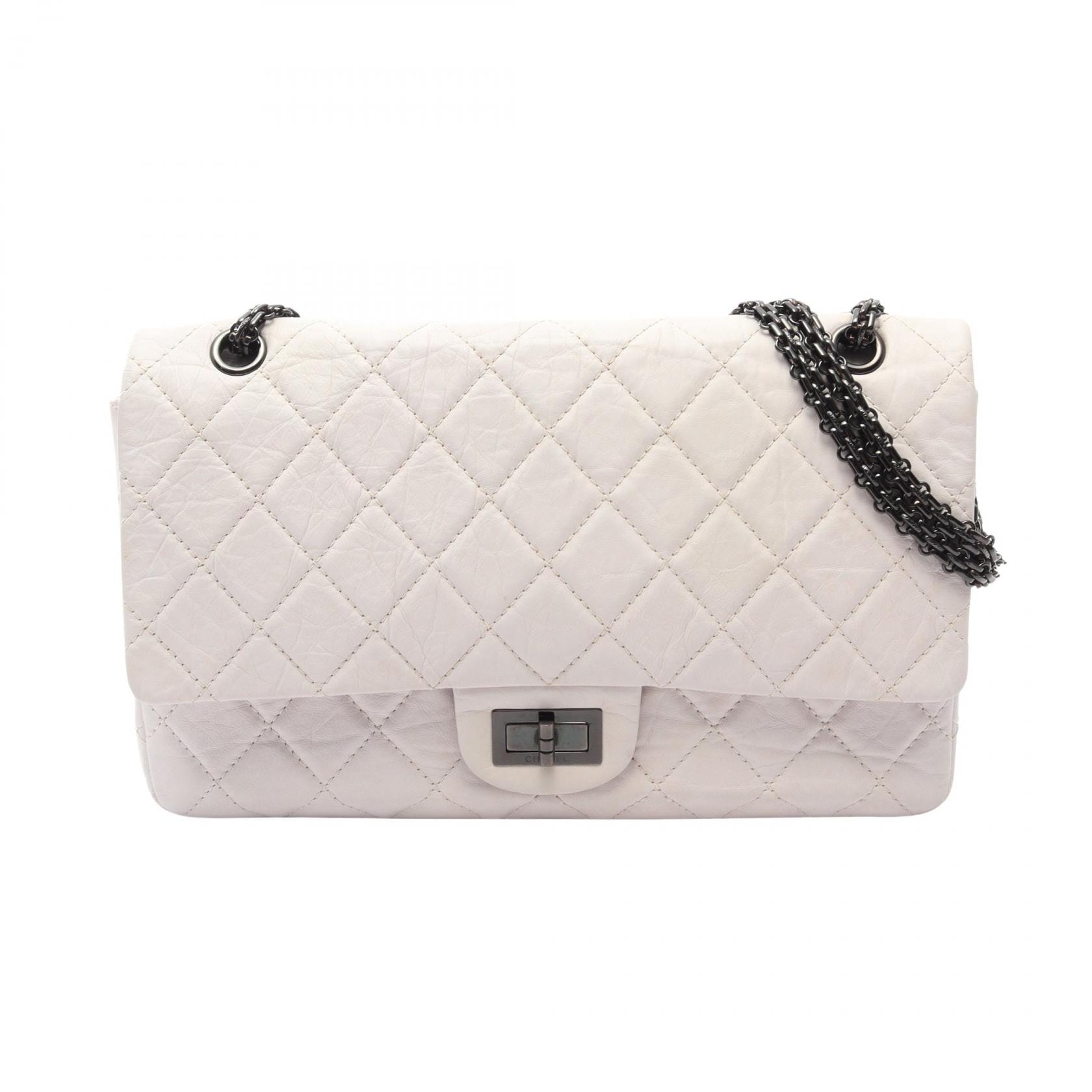 シャネル CHANEL 2.55 マトラッセ マキシ マドモアゼルチェーン Wフラップ ショルダーバッグ バッグ カーフ(牛革) レディース ホワイト系 【中古】