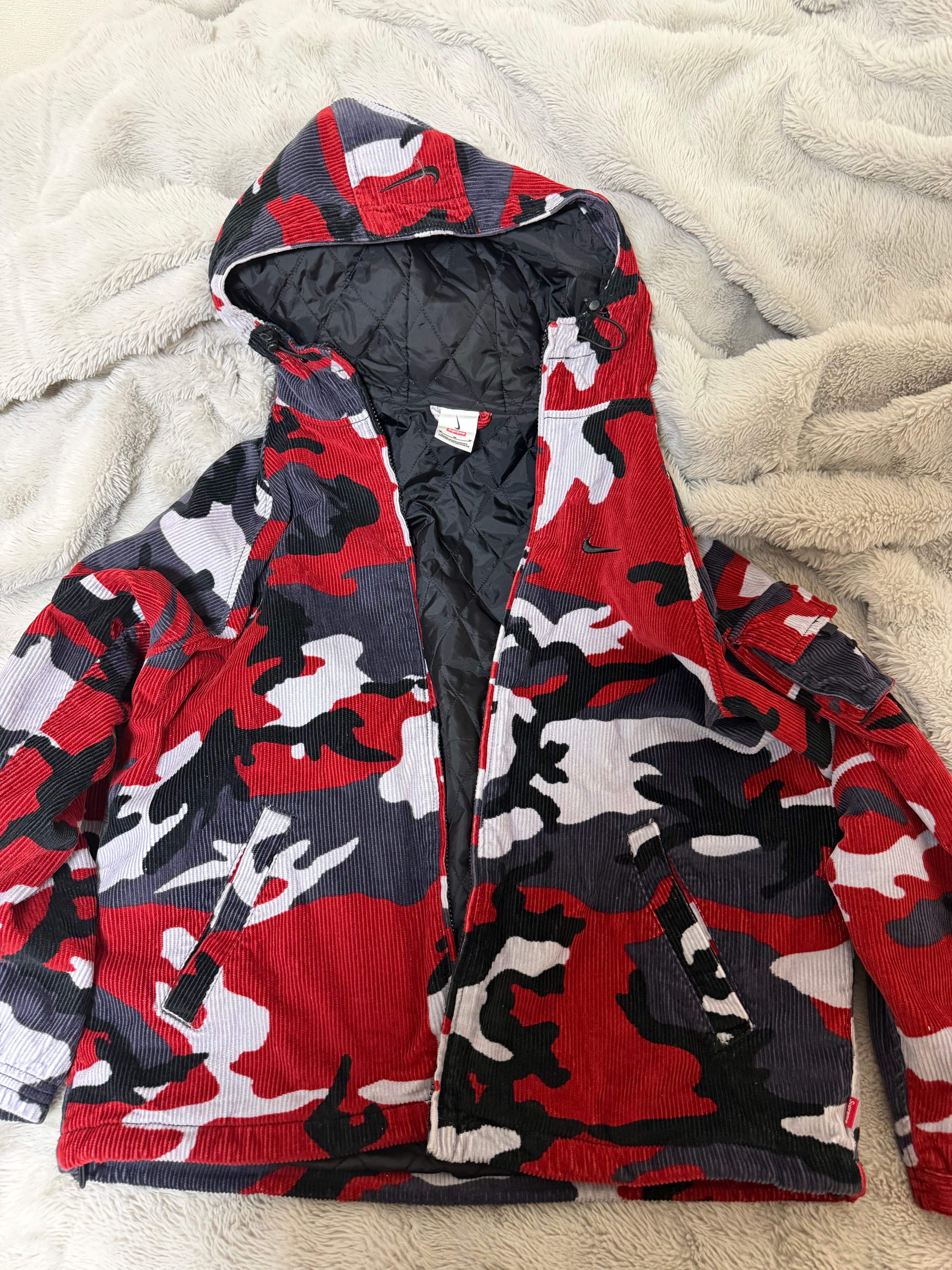 Supreme / Nike Arc Corduroy Hooded Jacket "Red Camo"