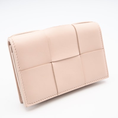 美品 BOTTEGAVENETA ボッテガヴェネタ イントレチャート 大 カードケース 651396 カードケース ピンク ラムスキン レディース