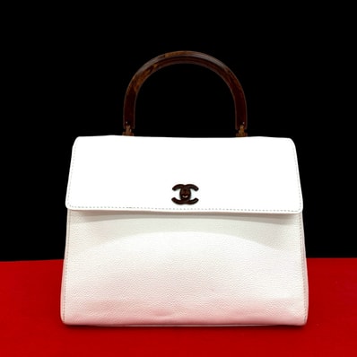 CHANEL シャネル ココマーク キャビアスキン ハンドバッグ ホワイト
gb4-5