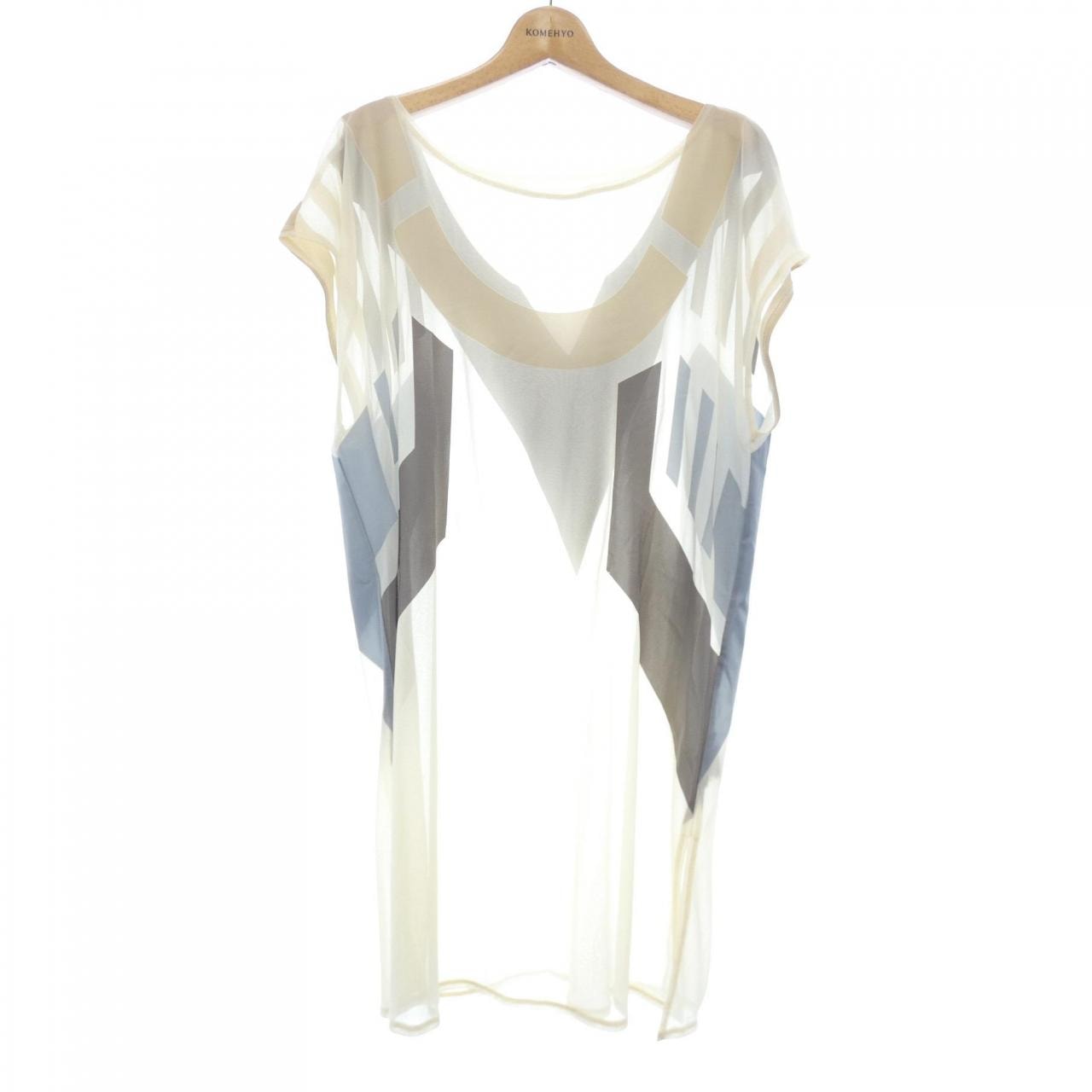 イッセイミヤケ ISSEY MIYAKE ワンピース