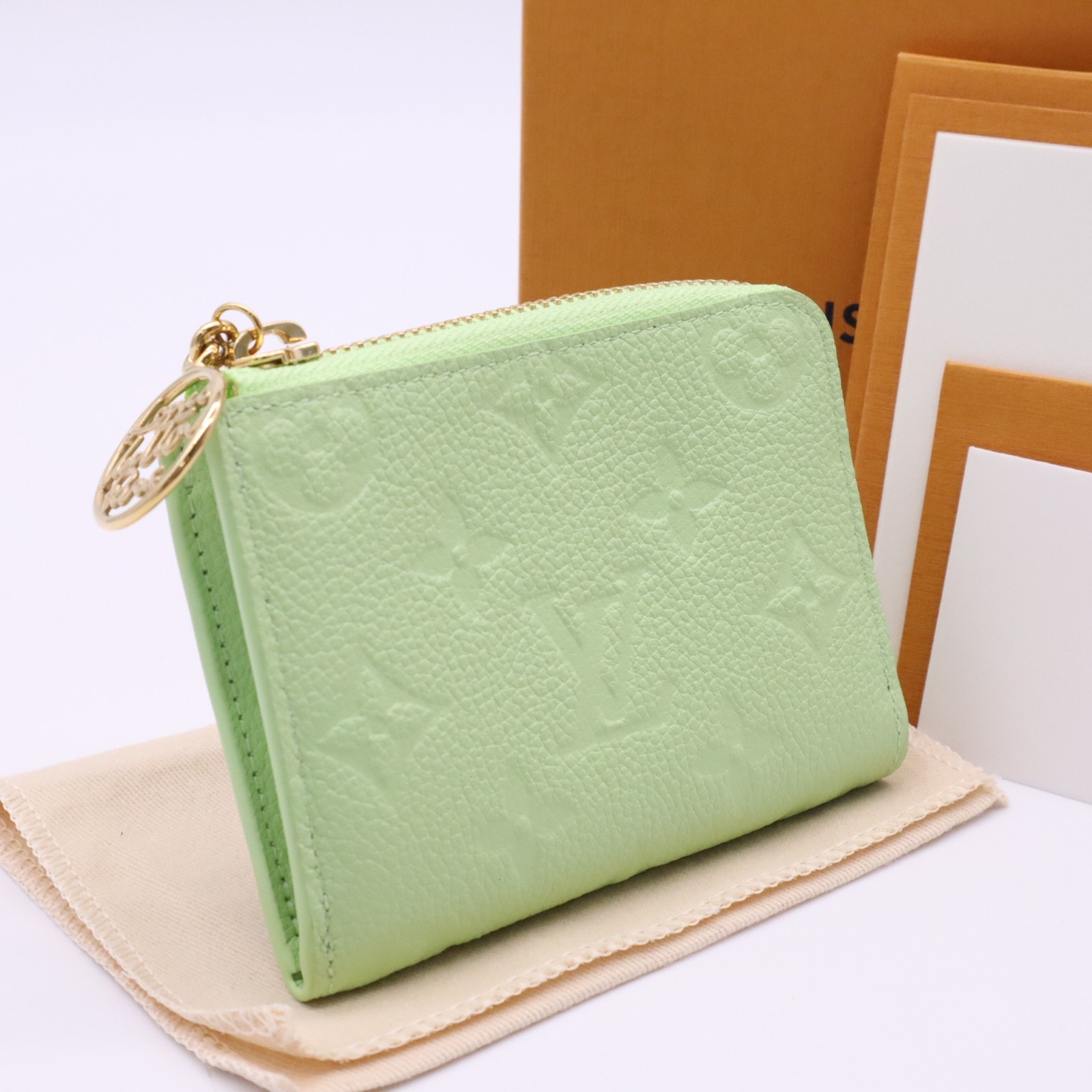 極美品 LOUIS VUITTON ルイ・ヴィトン モノグラム アンプラント ポルトフォイユ ノア コンパクト M27670 コインケース グリーン グレインカーフレザー レディース