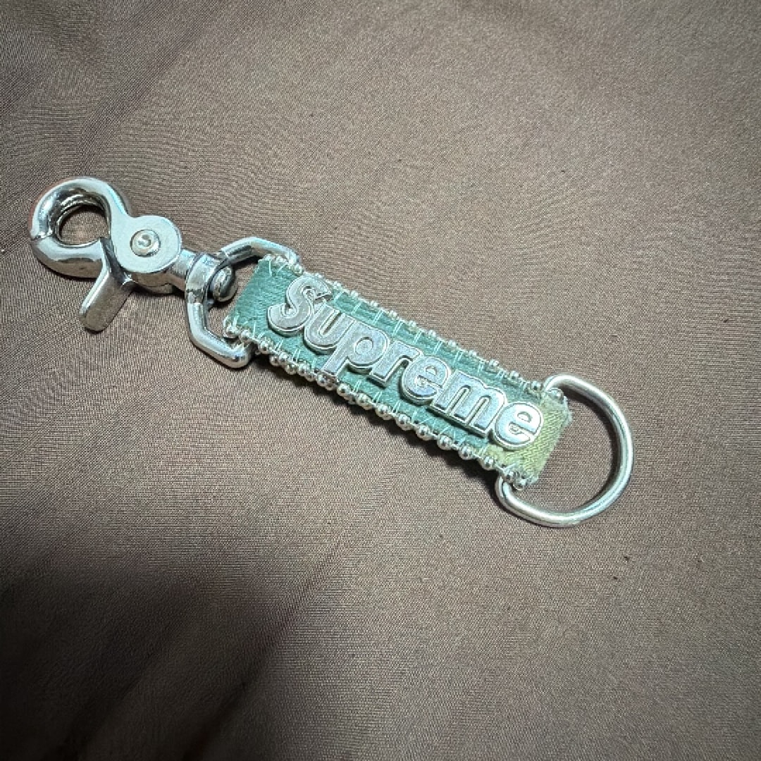Supreme x b.b. Simon Denim Keychain "Woodland Camo"