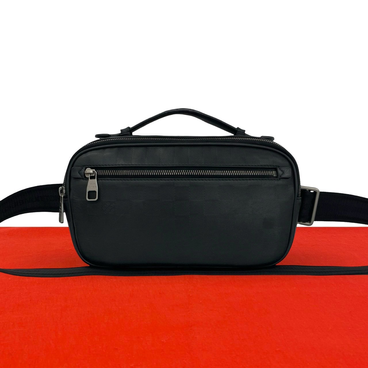 LOUIS VUITTON ルイヴィトン アンブレール ダミエアンフィニ レザー ショルダーバッグ ブラック
 29466