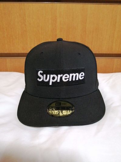 Supreme Money Box Logo New Era "Black"