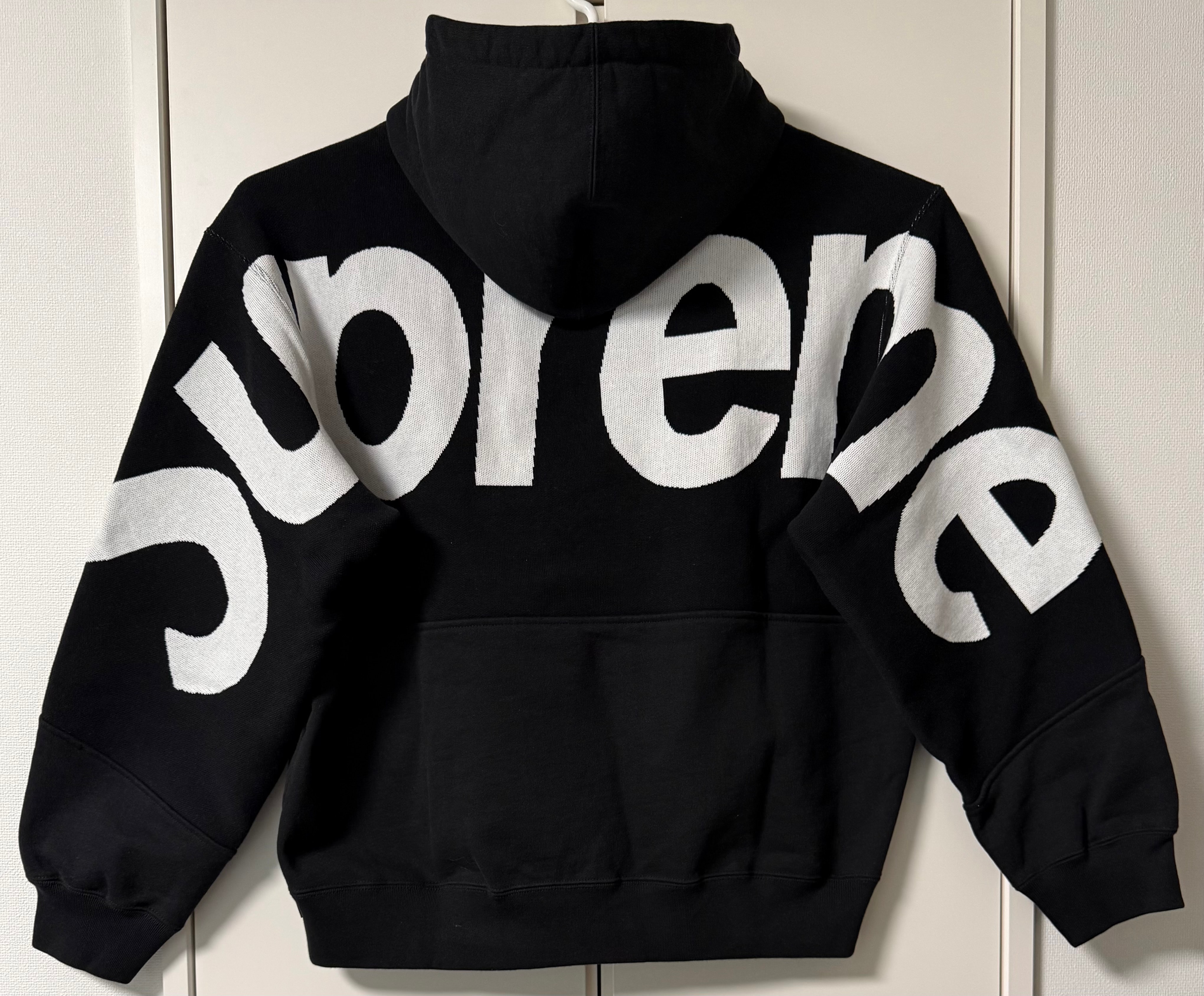 シュプリーム ビッグ ロゴ ジャガード フーディー スウェットシャツ "ブラック"