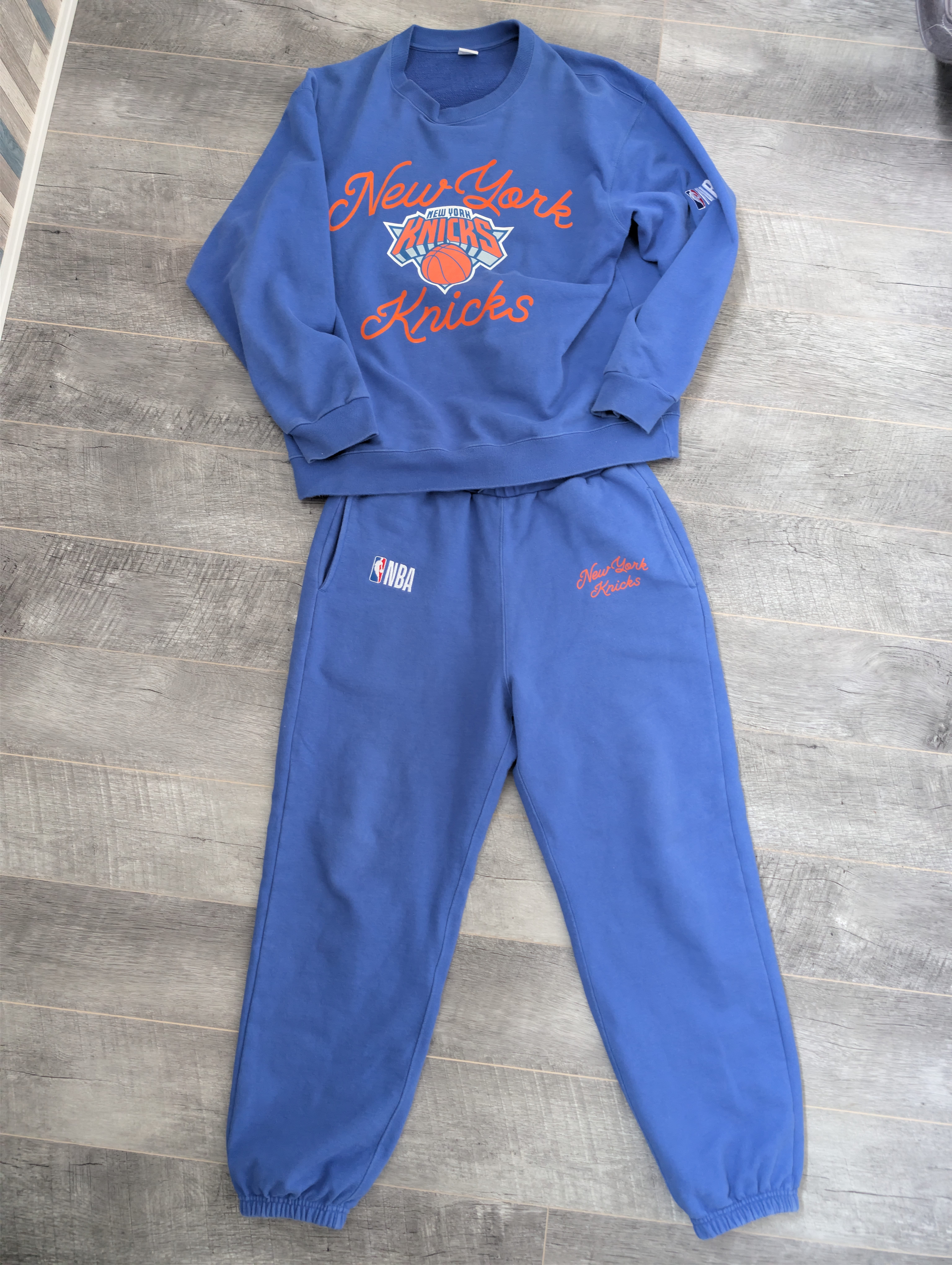 New York Knicks/ニューヨークニックス/NBA/バスケ/セットアップ/スウェット/トレーナー/クルーネック/XL/ストリート/STREET/HIPHOP/ヒップホップ/ニューヨーク/NEW YORK/青/ブルー/オレンジ/ブランソン/ユーイング