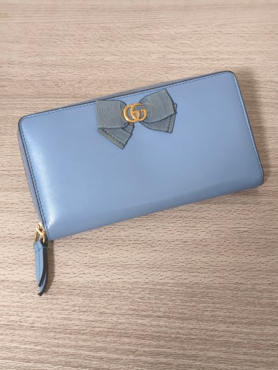 GUCCI GGリボン ラウンドファスナー長財布 ブルー 435819