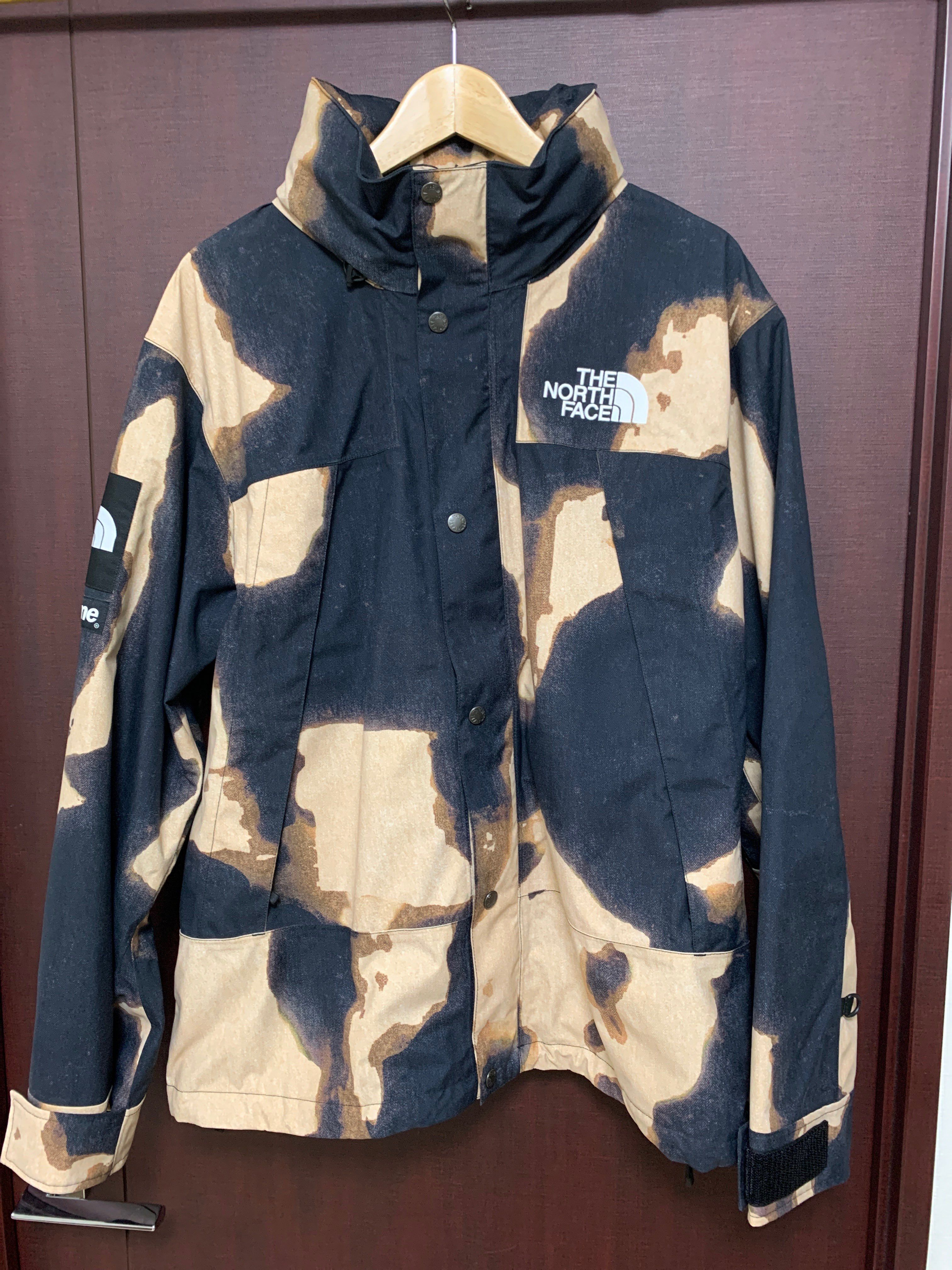 Supreme x The North Face Bleached Denim Print Mountain Jacket "Black"