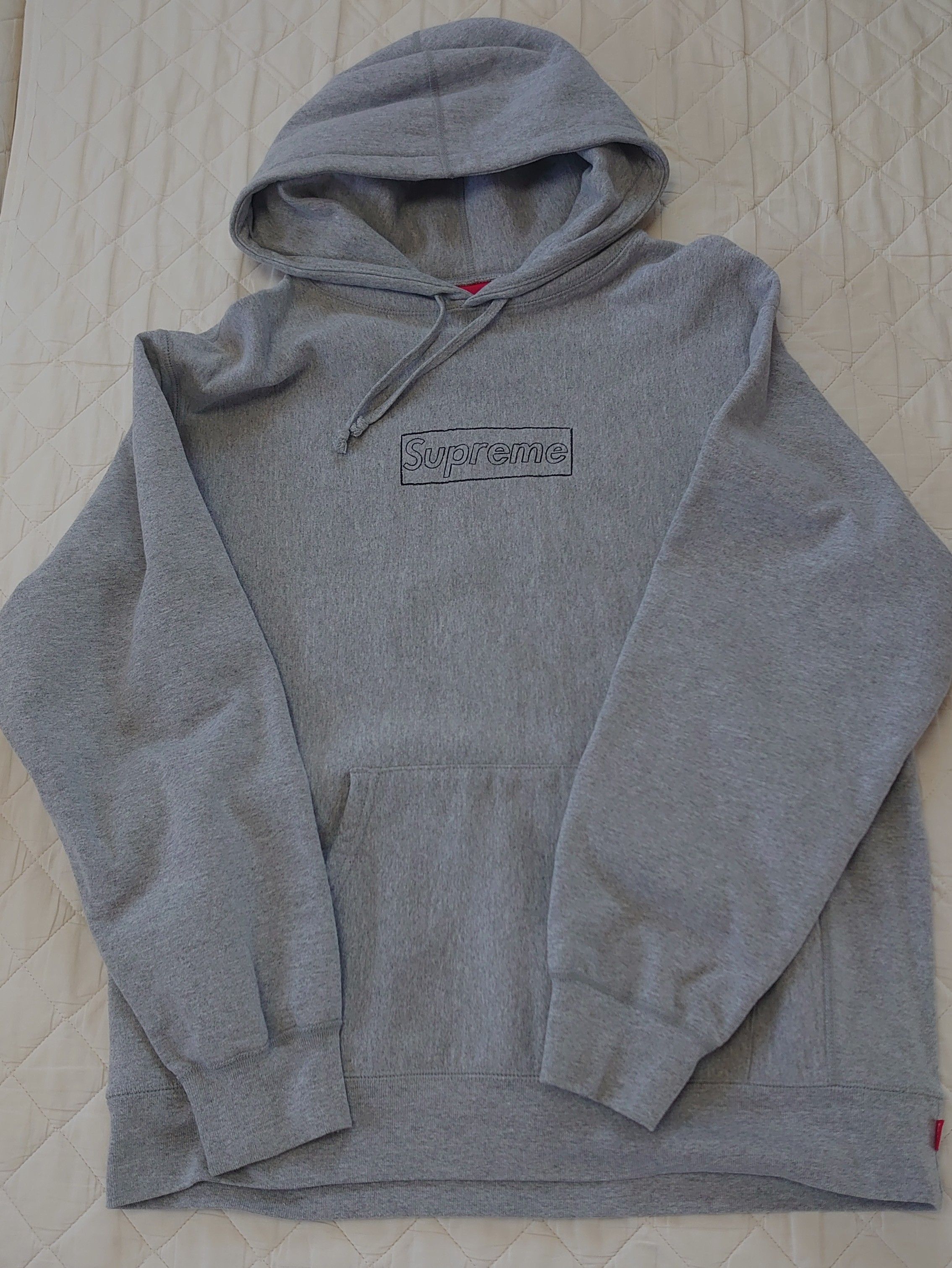 Supreme KAWS Chalk Logo Hooded Sweatshirt "Grey"(2021)