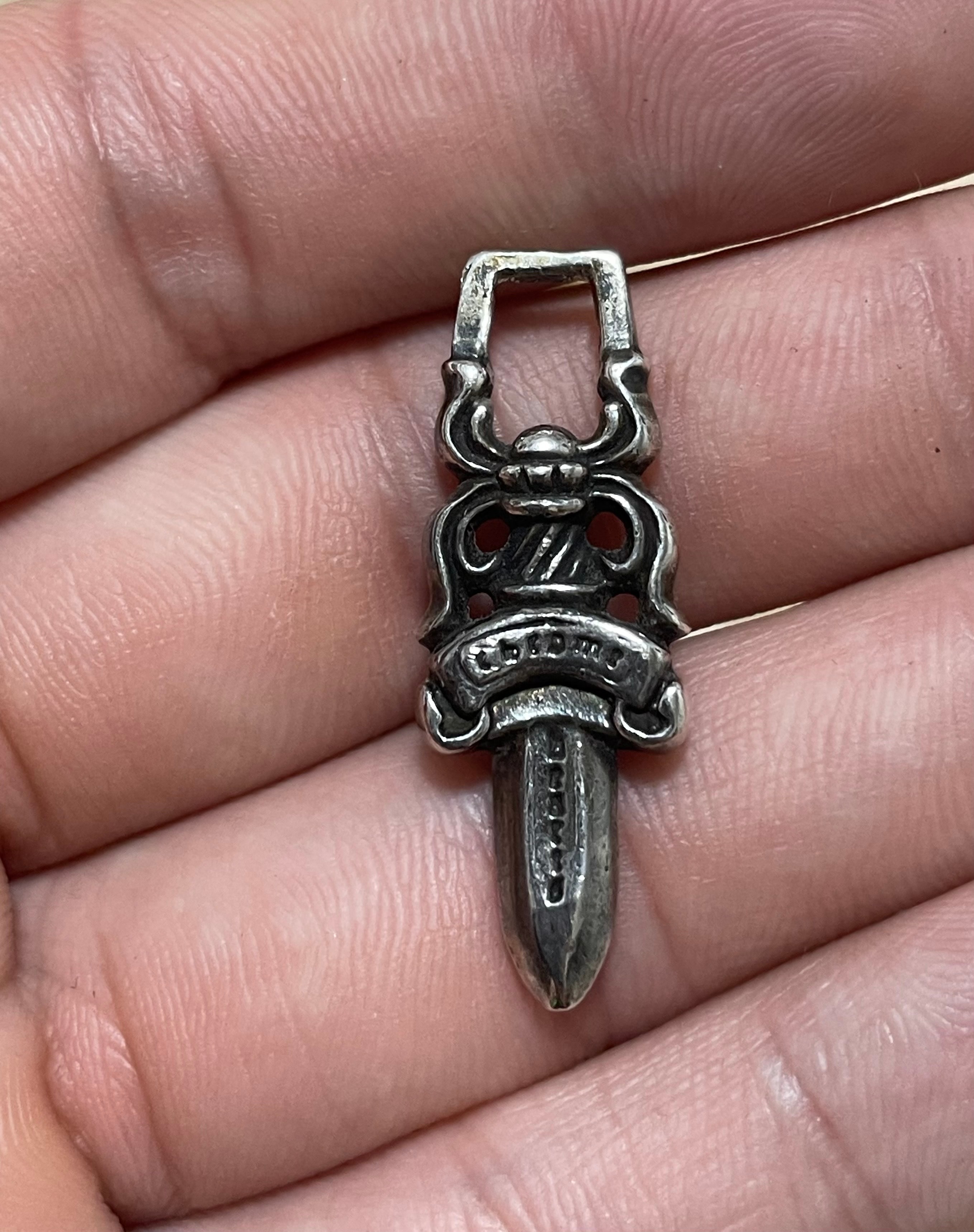 Chrome Hearts #5 Dagger Charm Zip 1 "Silver"