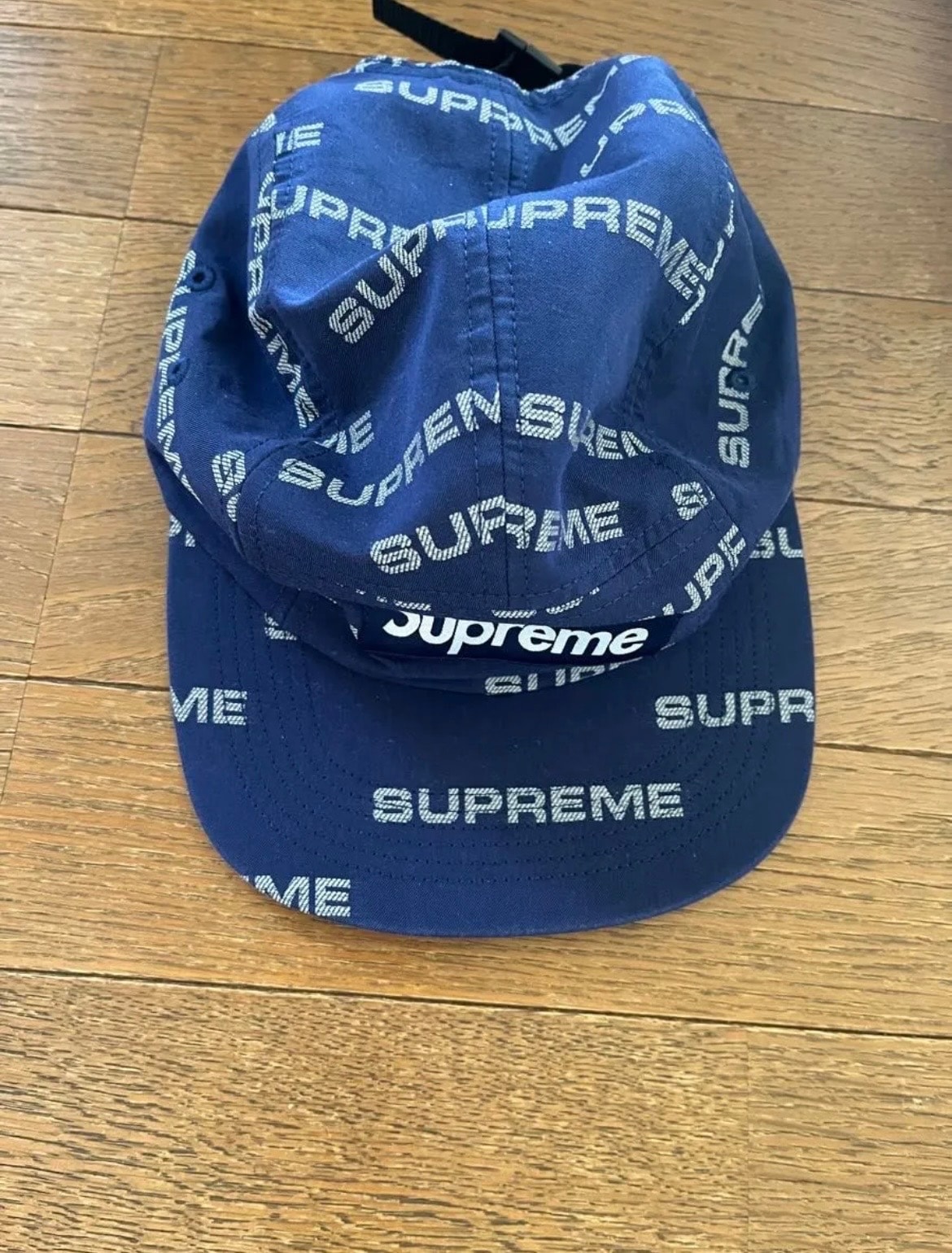 シュプリーム リフレクティブ ジャカード キャンプ キャップ "ネイビー"