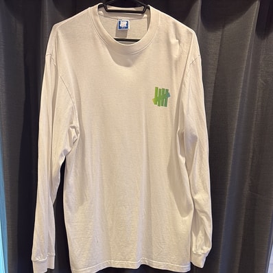 UNDEFEATED GRADIENT ICON L/S TEE - 80266 "White"