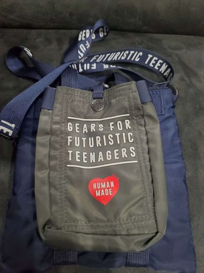 HUMAN MADE MINI HELMET BAG "Navy"