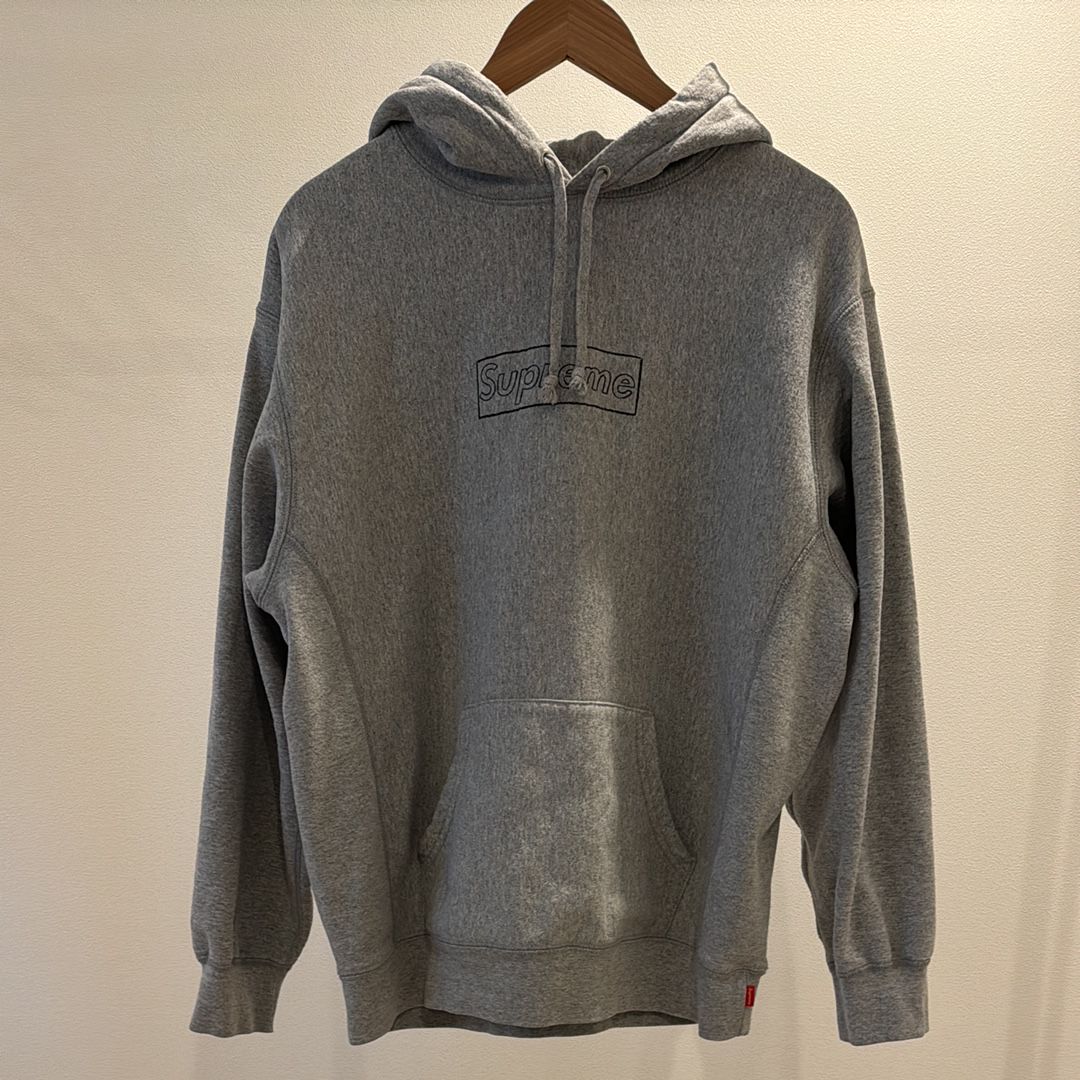 Supreme KAWS Chalk Logo Hooded Sweatshirt "Grey"(2021)