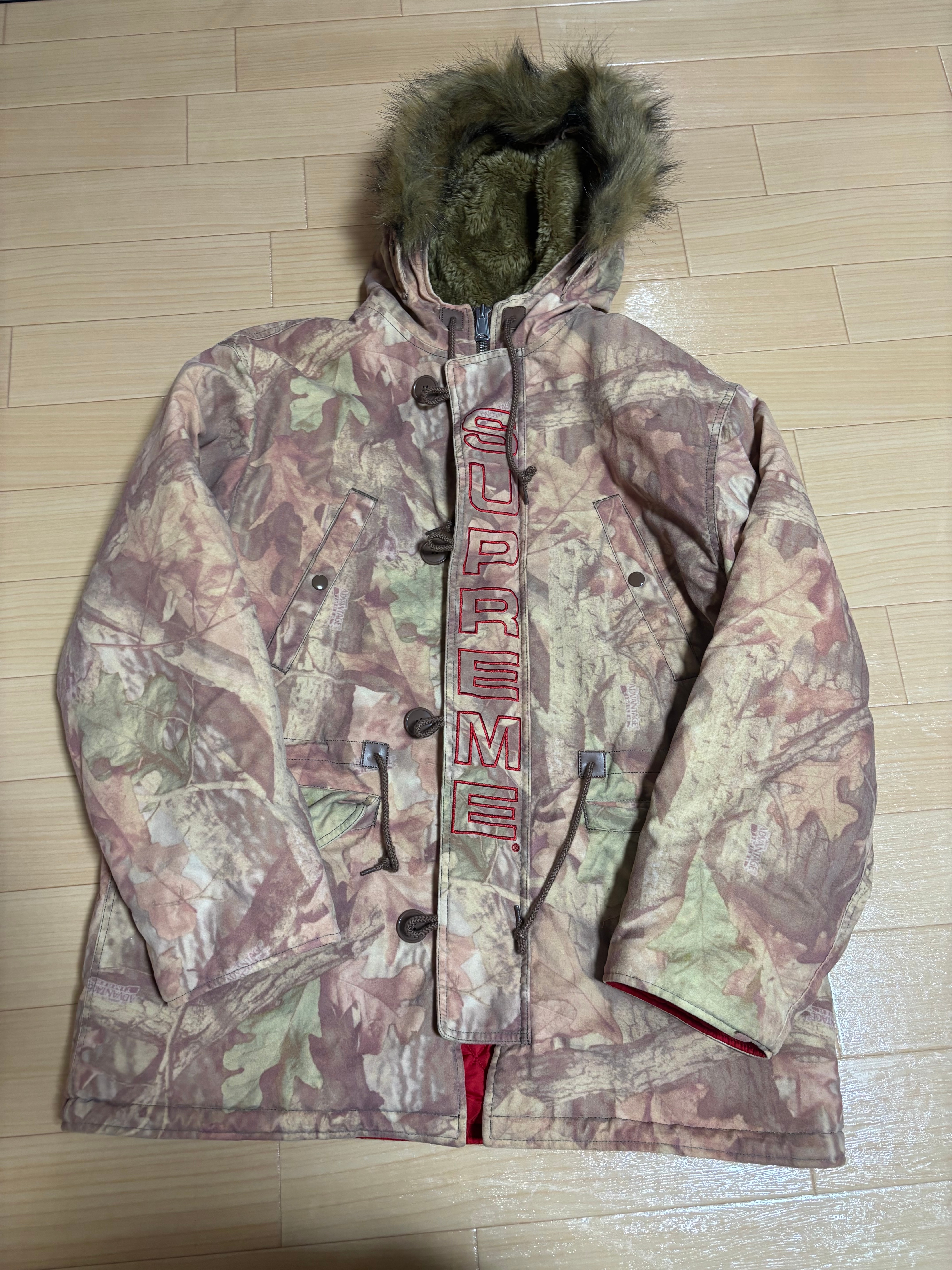 シュプリーム スペルアウト N-3B パーカー (19FW) "アドバンテージティンバーカモ"