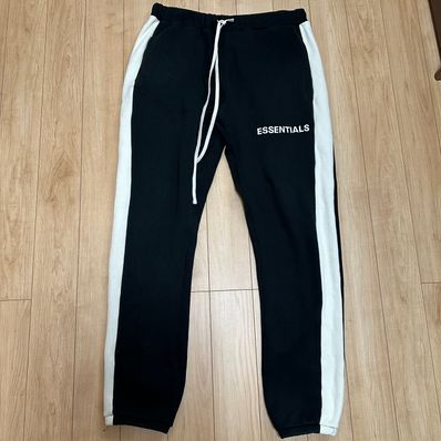 FEAR OF GOD Essentials Side Stripe Sweatpants "Black"