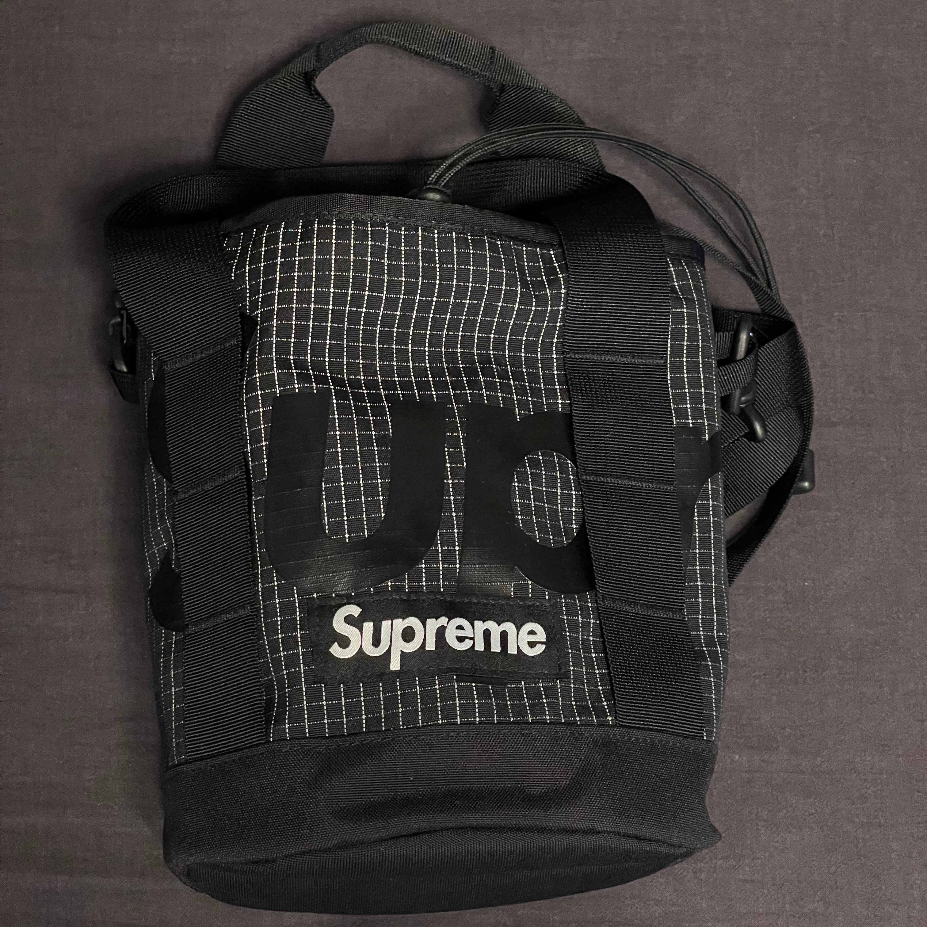 Supreme Cinch Bag 