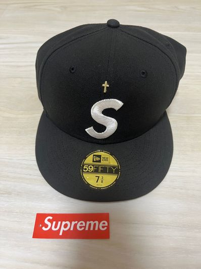 Supreme Gold Cross S Logo New Era "Black"