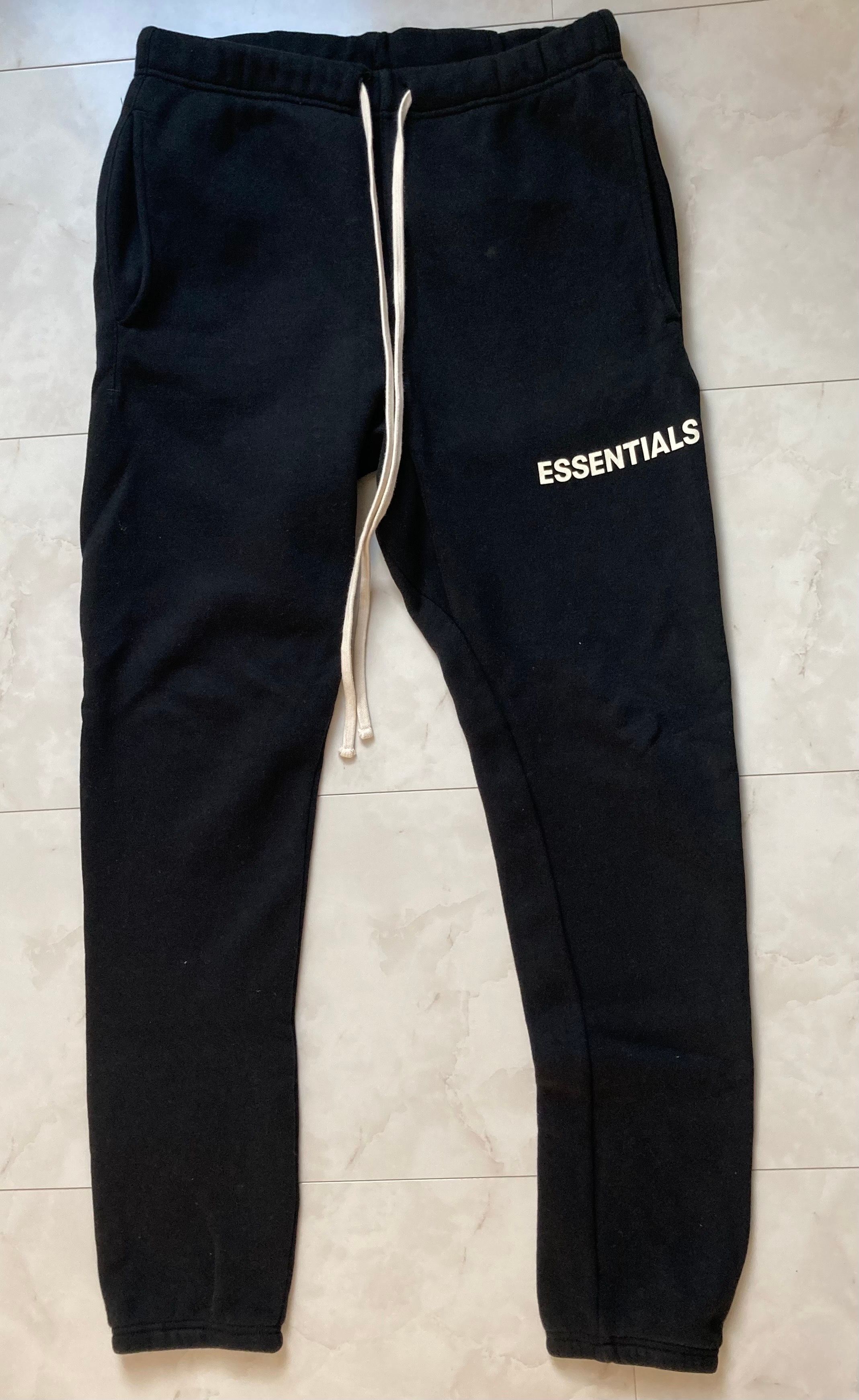 FEAR OF GOD Essentials Graphic Sweatpants "Black"