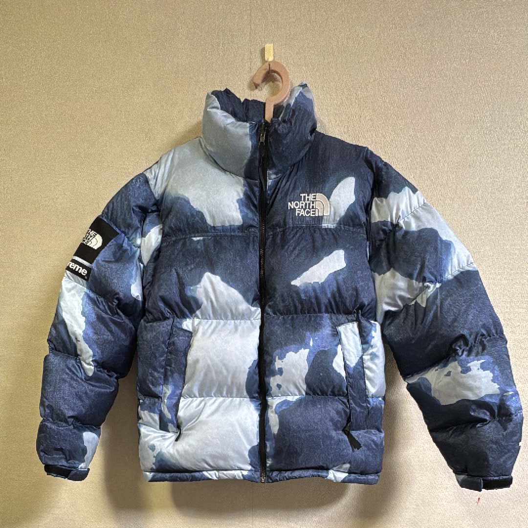 Supreme x The North Face Bleached Denim Print Nuptse Jacket "Indigo"