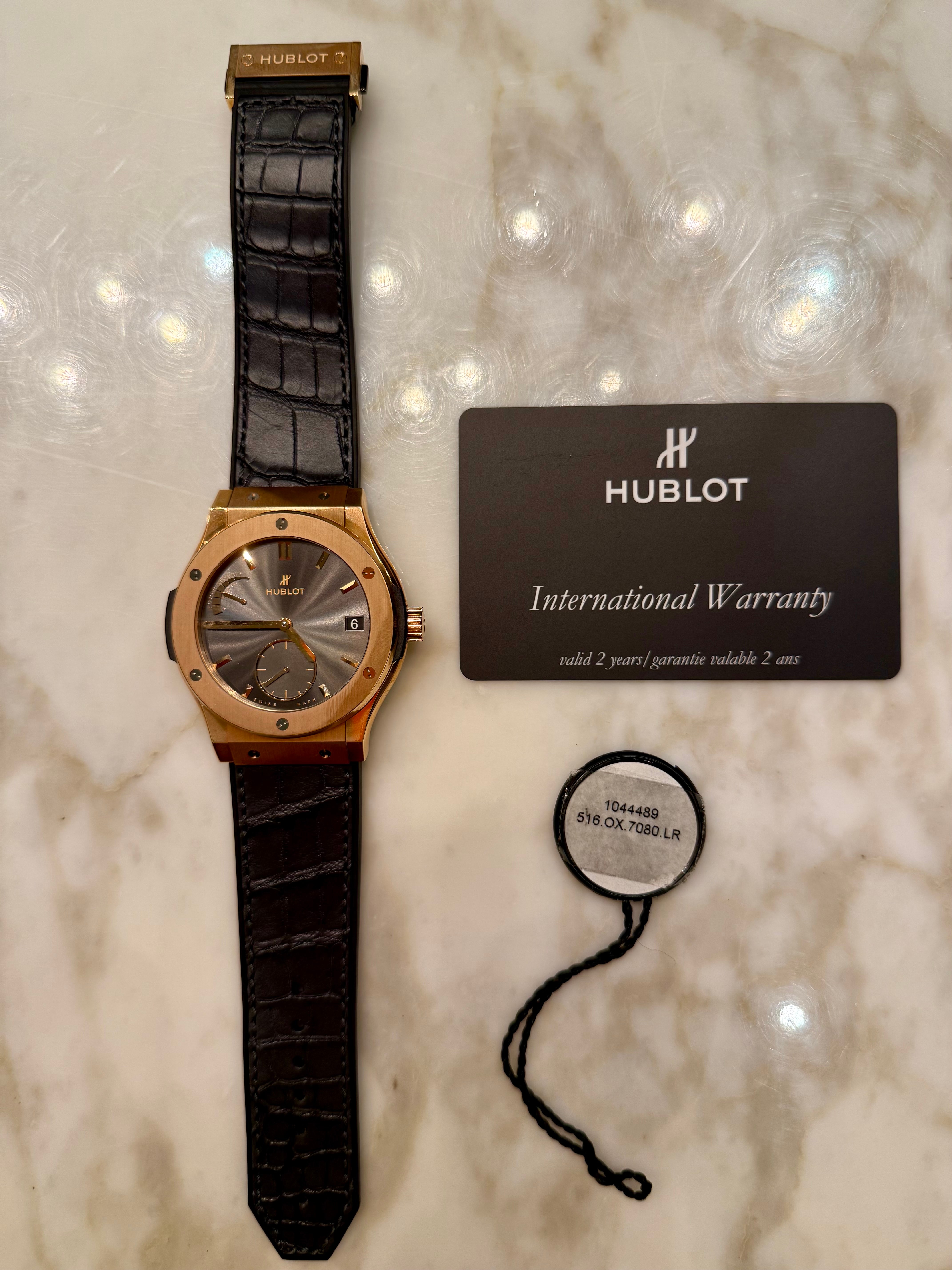 ウブロ HUBLOT クラシック・フュージョン 516.OX.7080.LR ブラック文字盤18K キングゴールド45mm パワーリザーブ