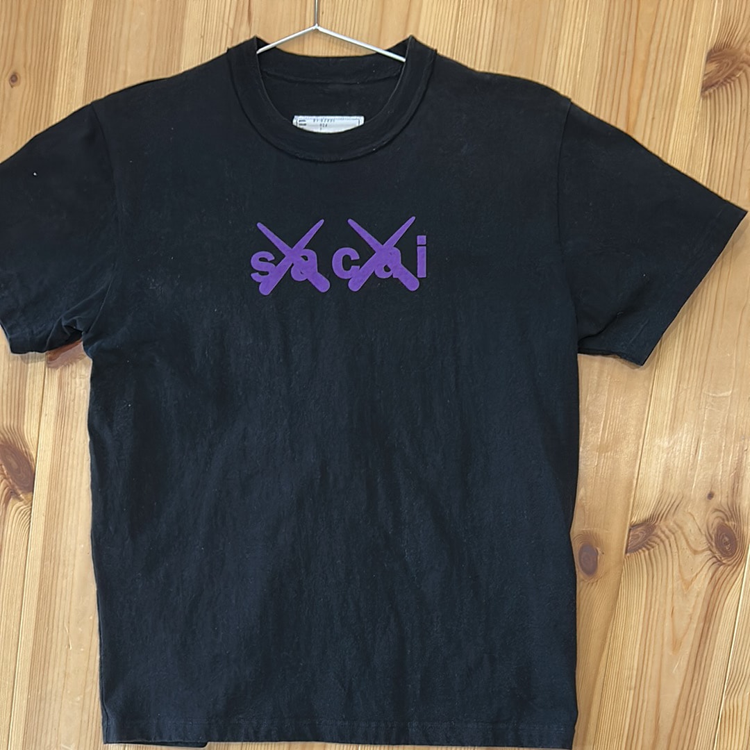sacai KAWS Flock Print T-shrit "Black"