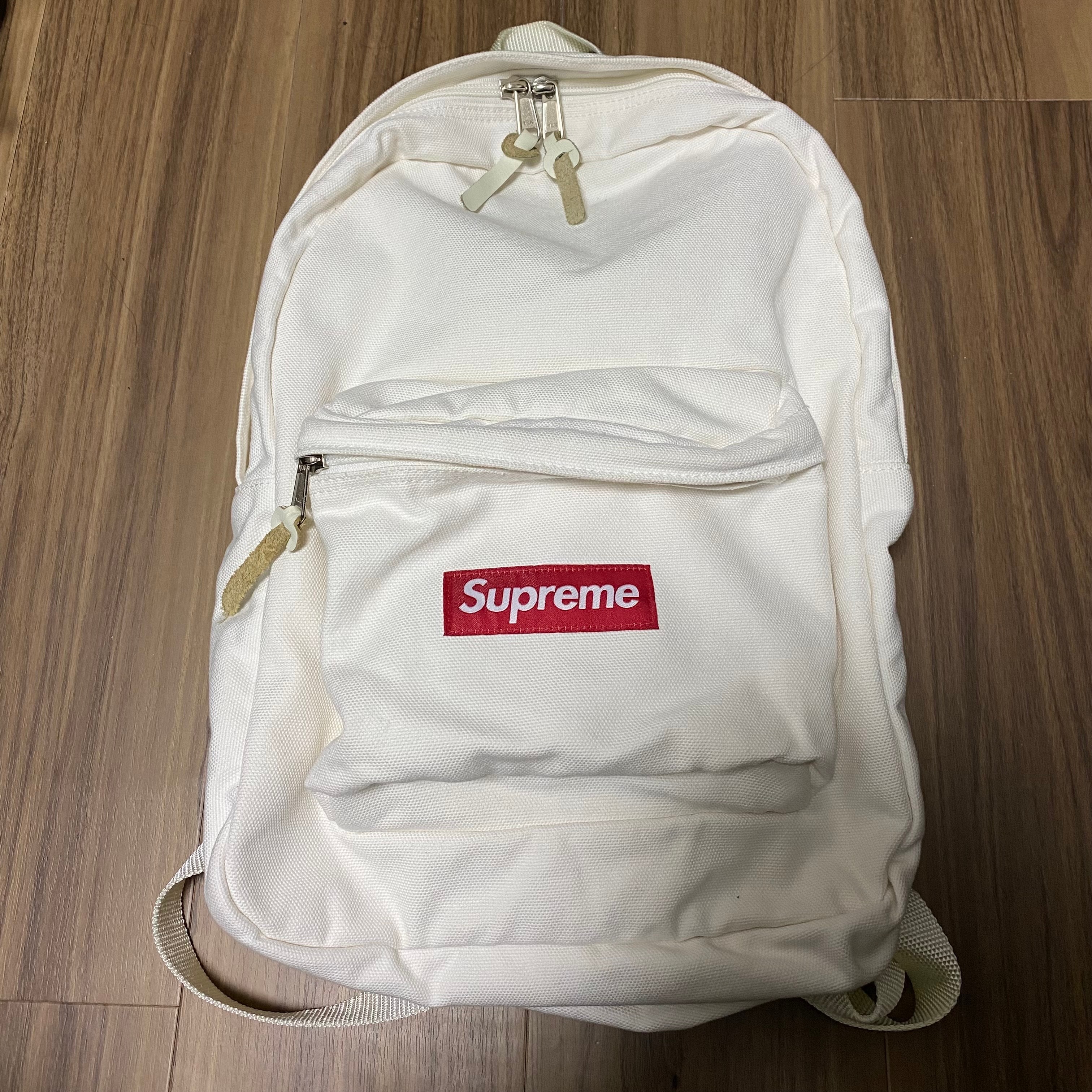 シュプリーム キャンバス バックパック "ホワイト"