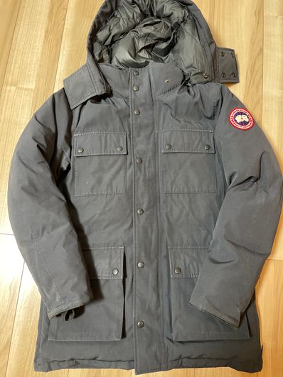 カナダグース ダウンジャケット