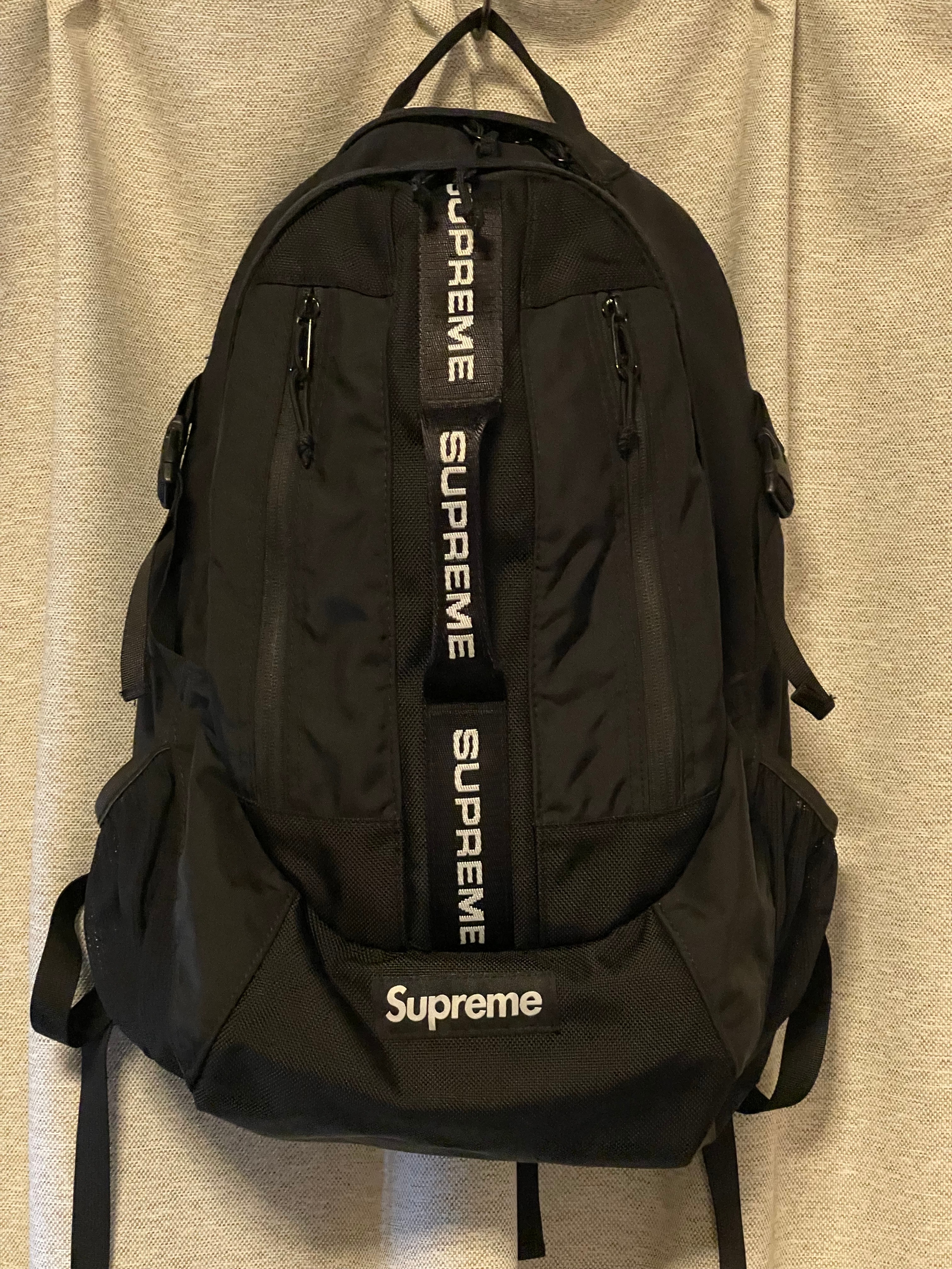 Supreme FW22 Small Waist Bag 