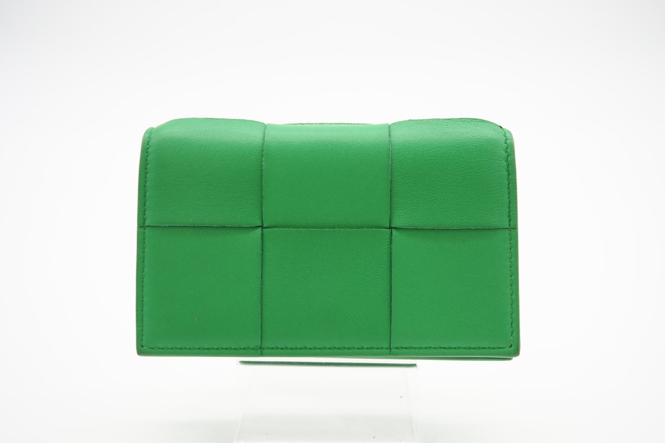 美品 BOTTEGAVENETA ボッテガヴェネタ マキシイントレチャート カセット レザー カードケース パラキート 748053 カードケース グリーン レザー メンズ